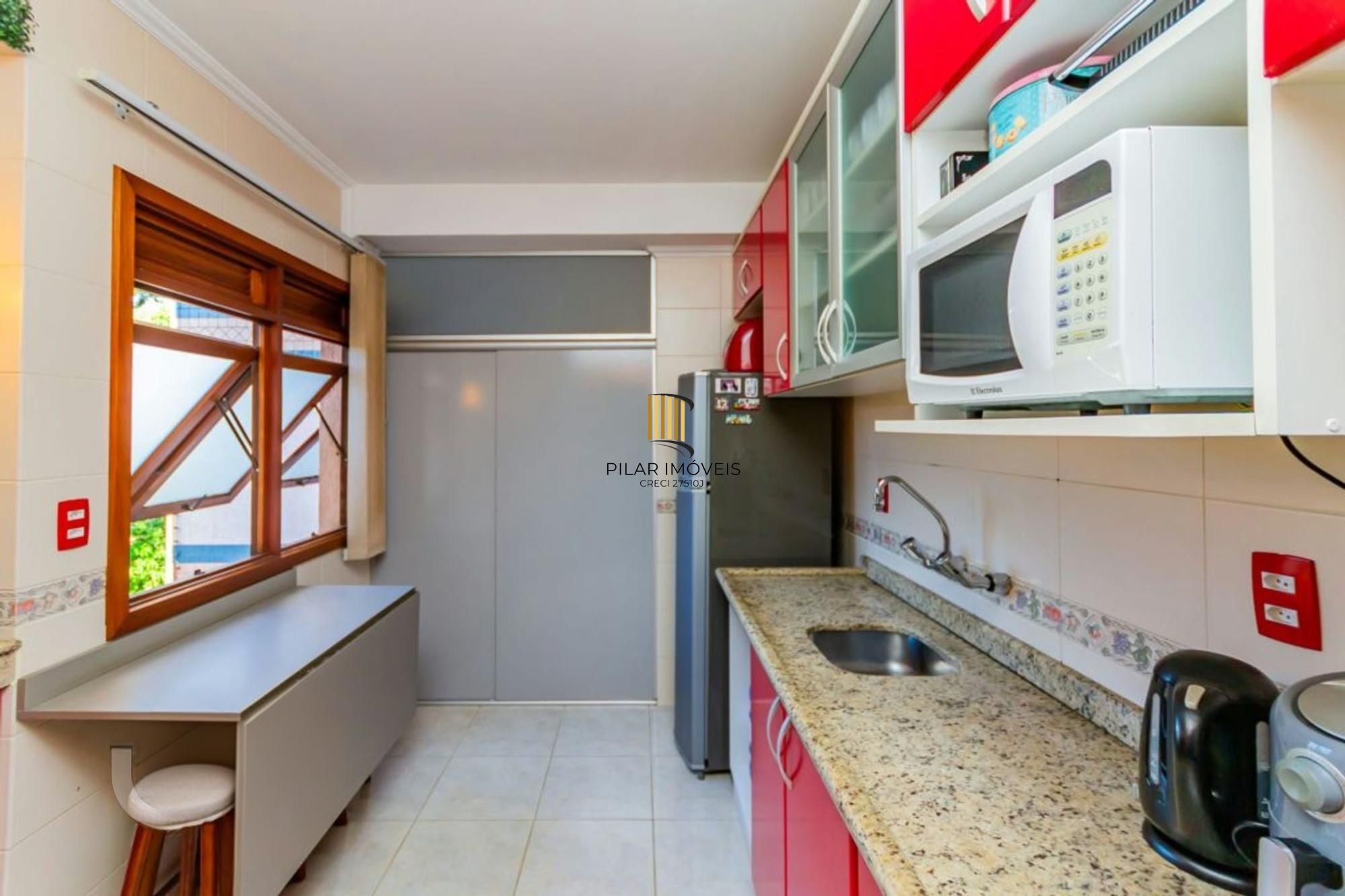 Apartamento mobiliado com 2 quartos e 1 vaga de garagem no Bairro Higienópolis