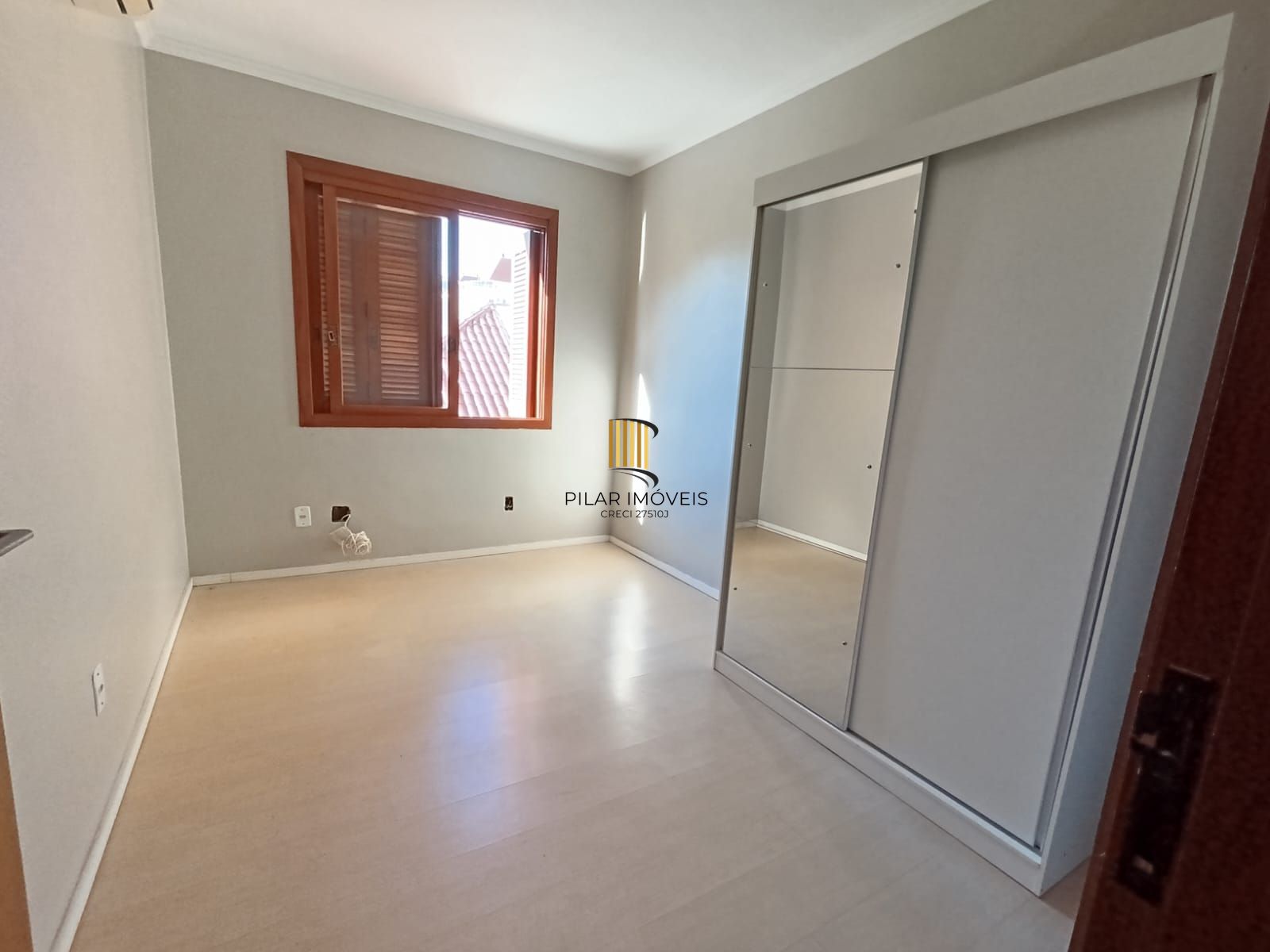 Apartamento de 3 quartos, elevador e 2 vagas no bairro Jardim Lindóia.