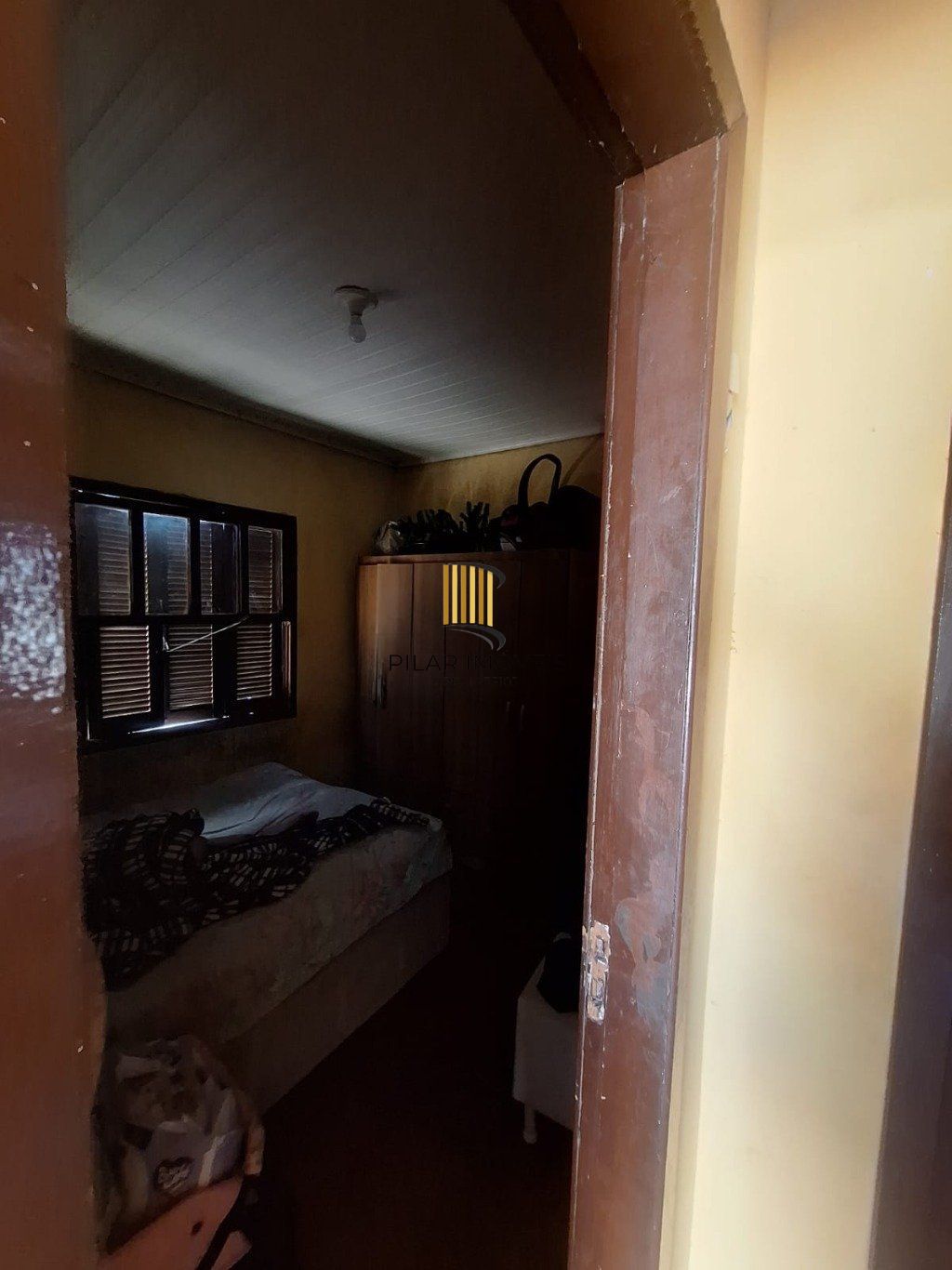 Casa de 2 dormitórios e 2 vagas de garagem em Canoas.