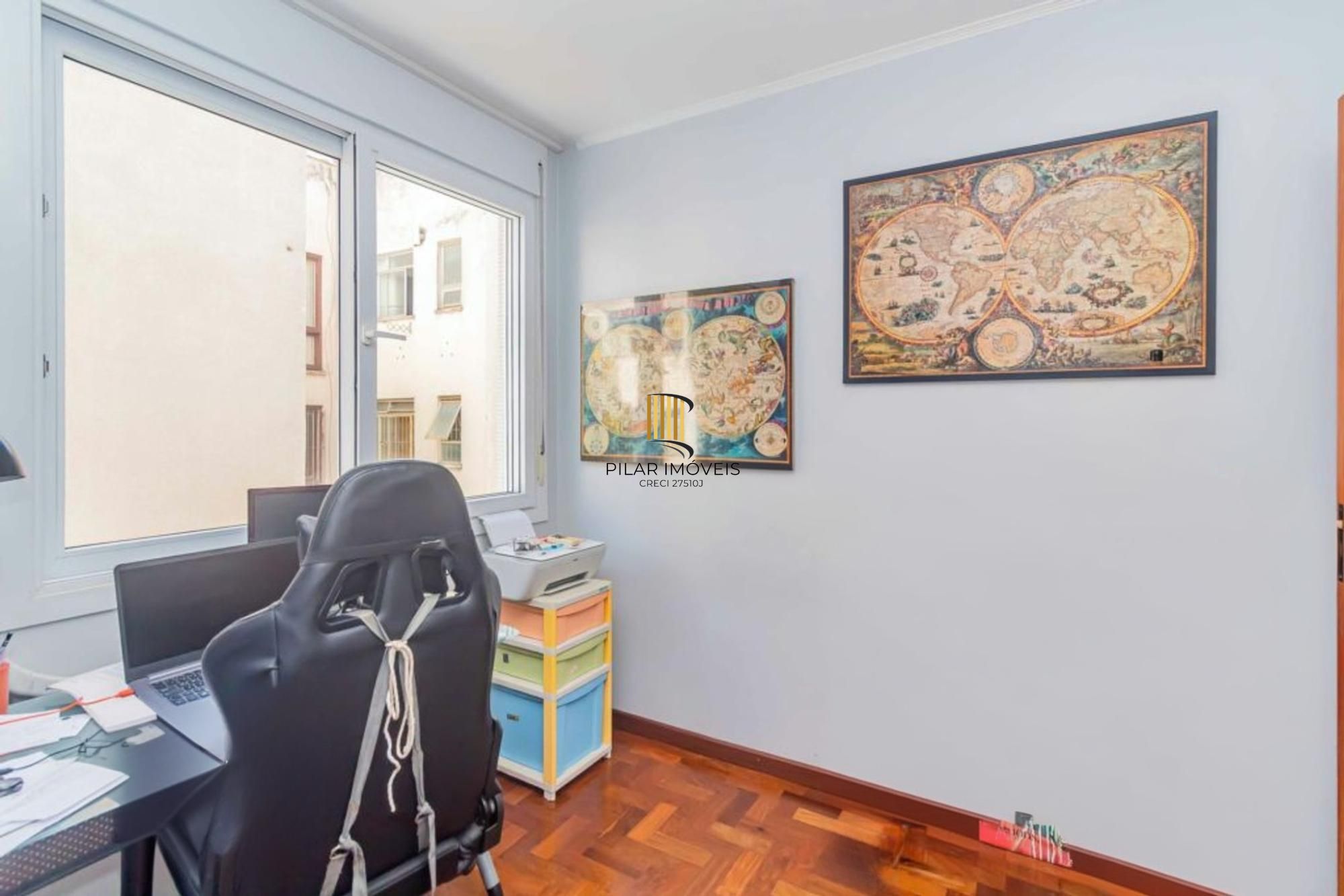 Apartamento 3 quartos, 1 suíte, 2 vagas no Petrópolis.