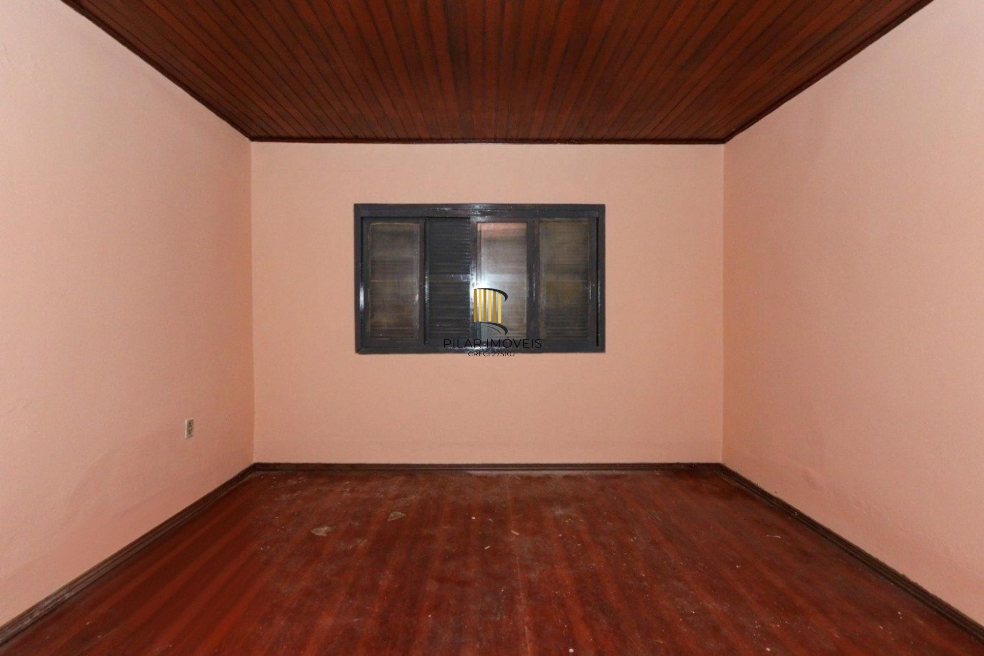 Casa de 3 dormitórios e 2 vagas de garagem no bairro Rio Branco em Canoas.