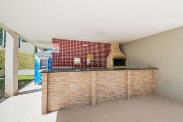 Apartamento de 2 quartos, piscina e 1 vaga de garagem em Canoas.