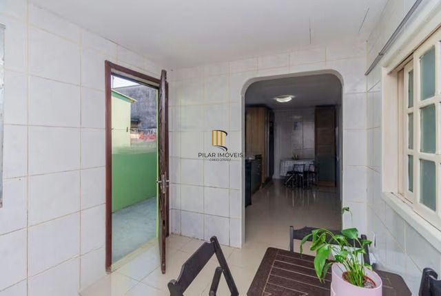 Casa de 2 quartos e 1 vaga de garagem em Cachoeirinha.