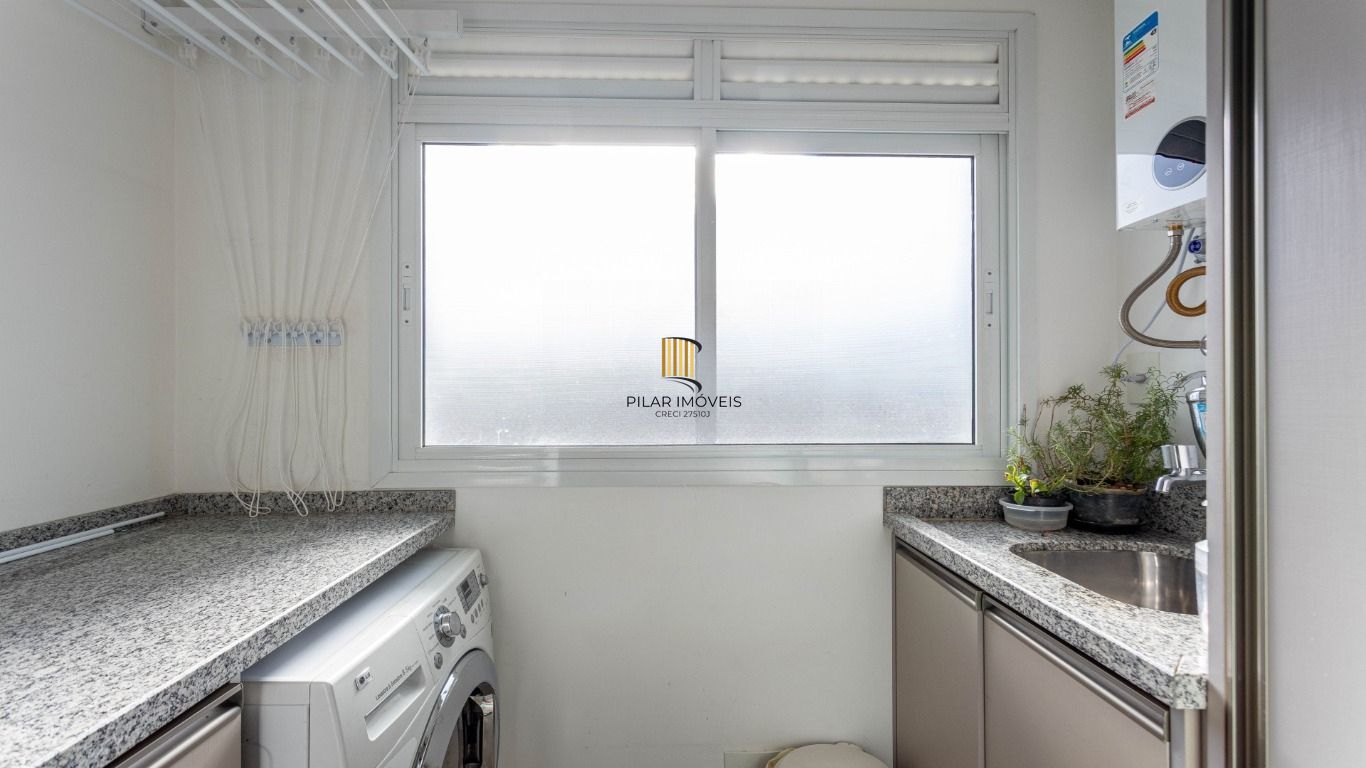 Apartamento semi mobiliado com 2 quartos de bairro Petrópolis