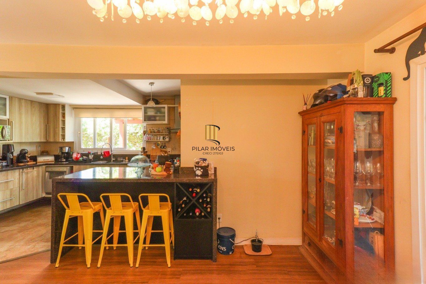 Casa em Condomínio com 3 Dormitórios e Energia Solar na Lomba do Pinheiro