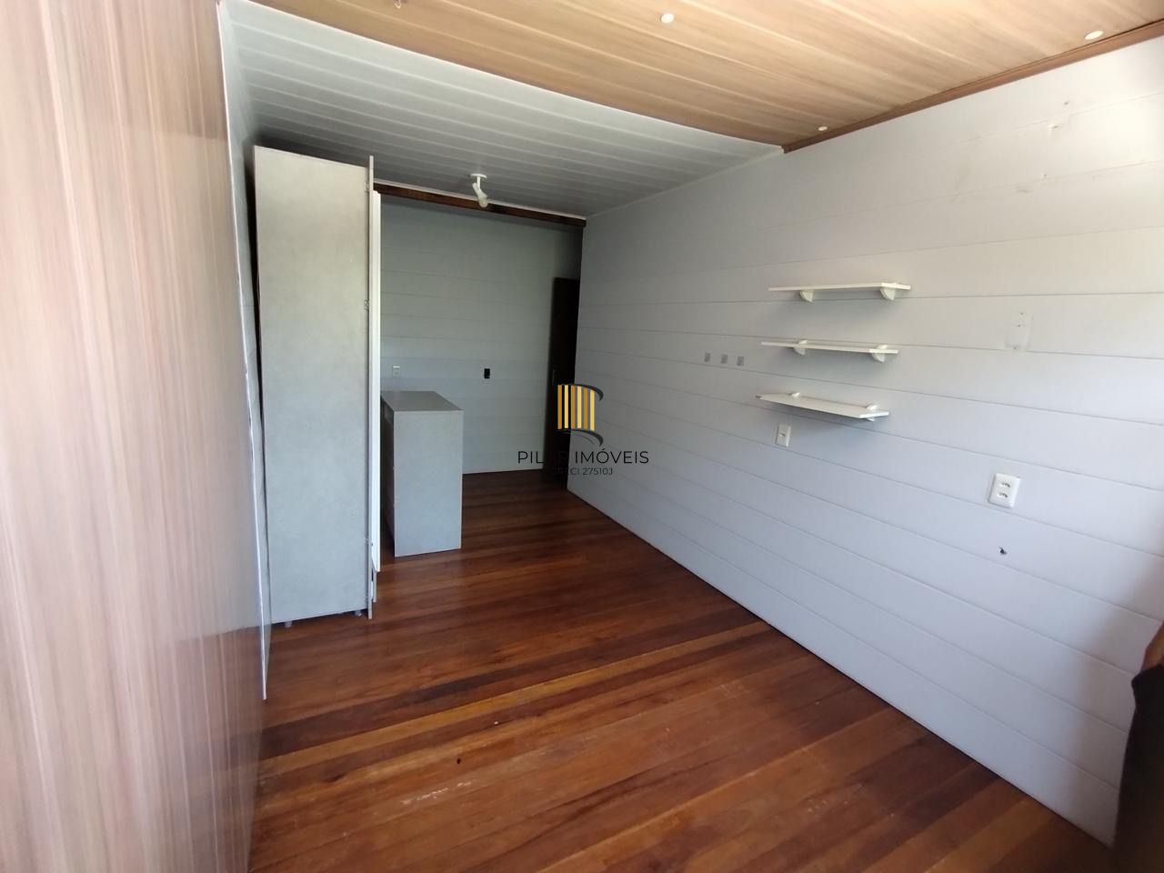 Casa 3 dormitórios no Bairro Ponta Grossa