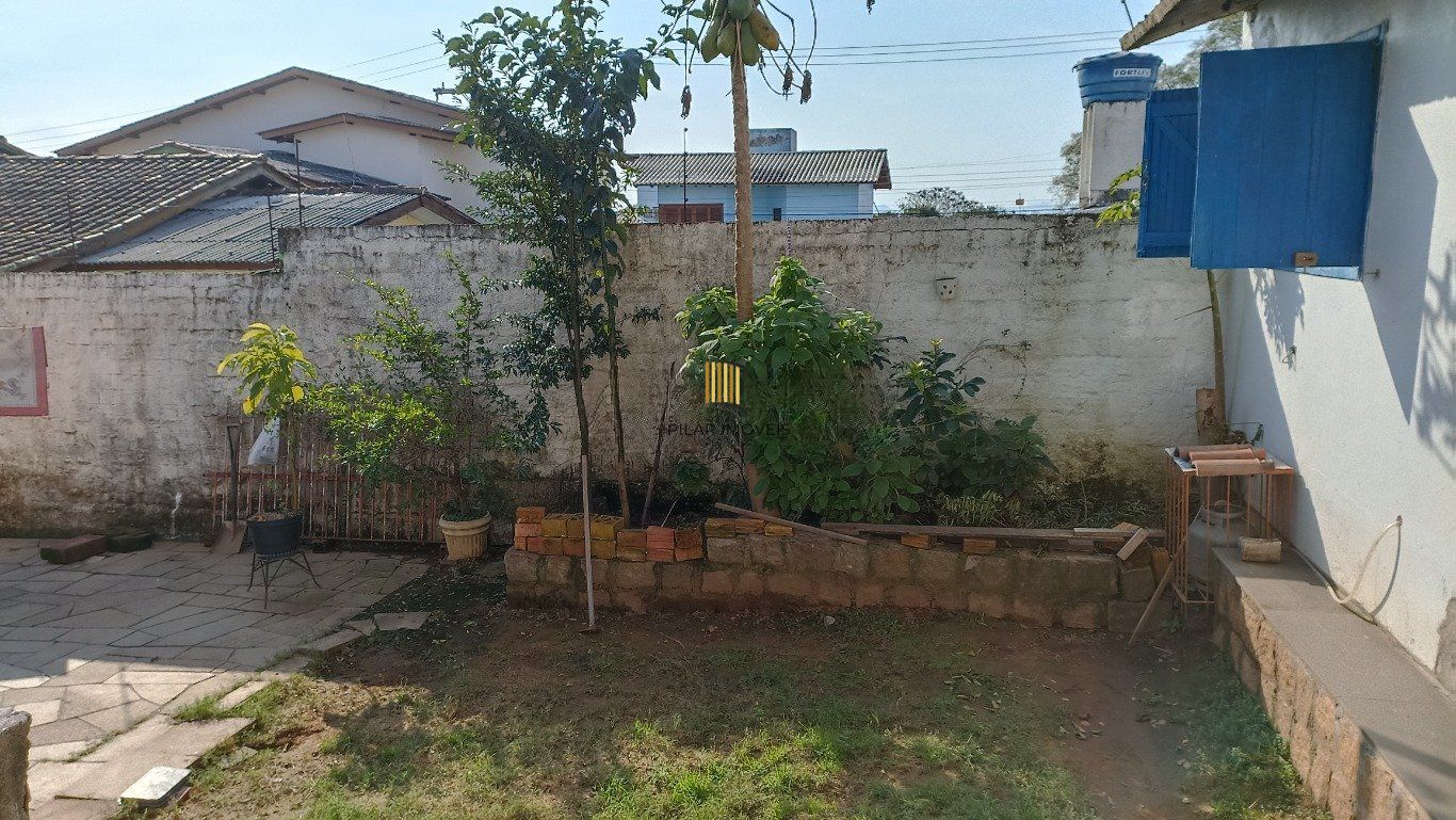 Casa de 3 dormitórios bairro Santa Fé
