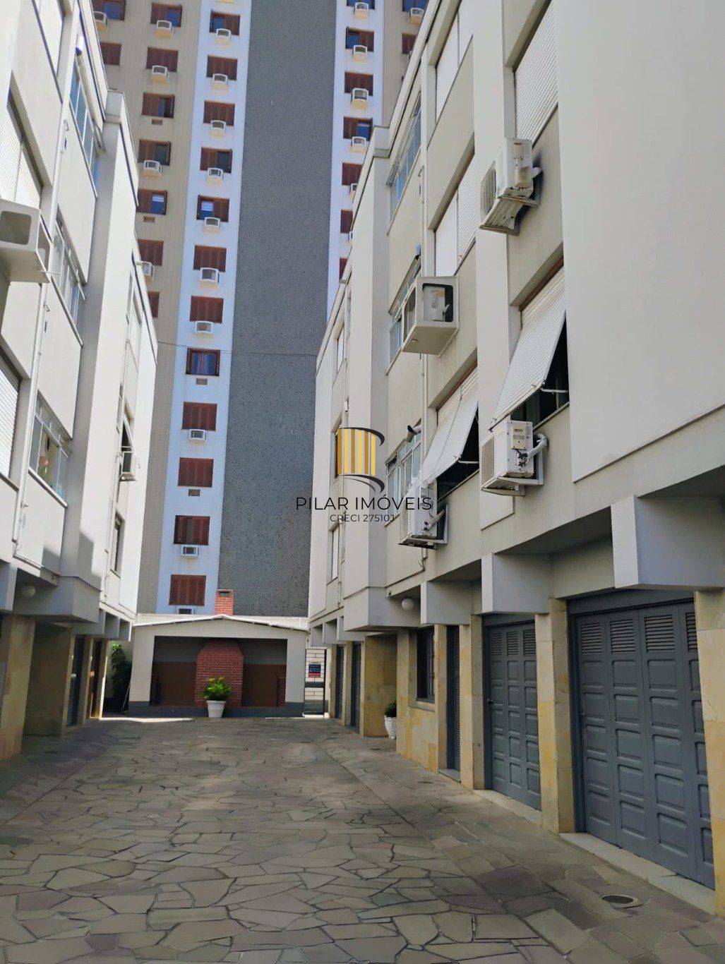 Apartamento com 3 quartos e 2 vagas de garagem no Bairro Jardim Itu/ Planalto. - Pilar Imóveis