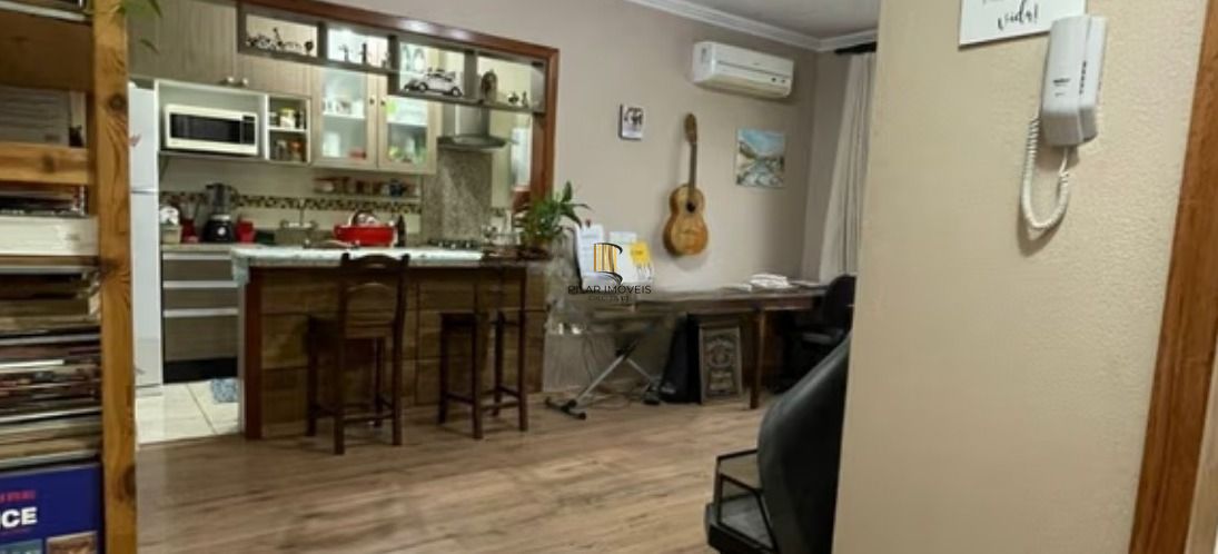 Apartamento de 1 quarto, churrasqueira, lareira,1 vaga no bairro Santa Tereza