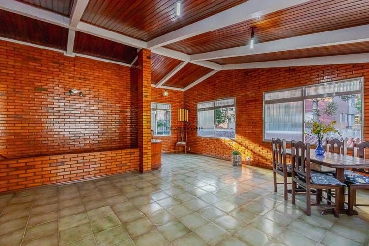 Casa com 6 quartos no Bairro Higienópolis
