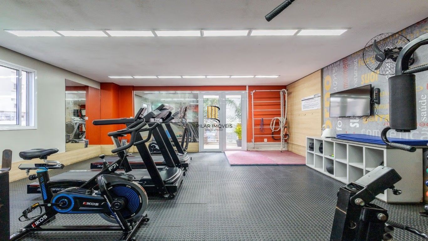 Apartamento de 2 quartos, elevador e 1 vaga de garagem em Canoas.