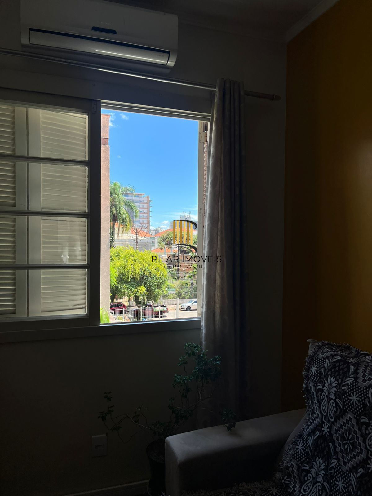 Apartamento com 2 quartos, 2 banheiros e sol da manhã no bairro Vila Ipiranga