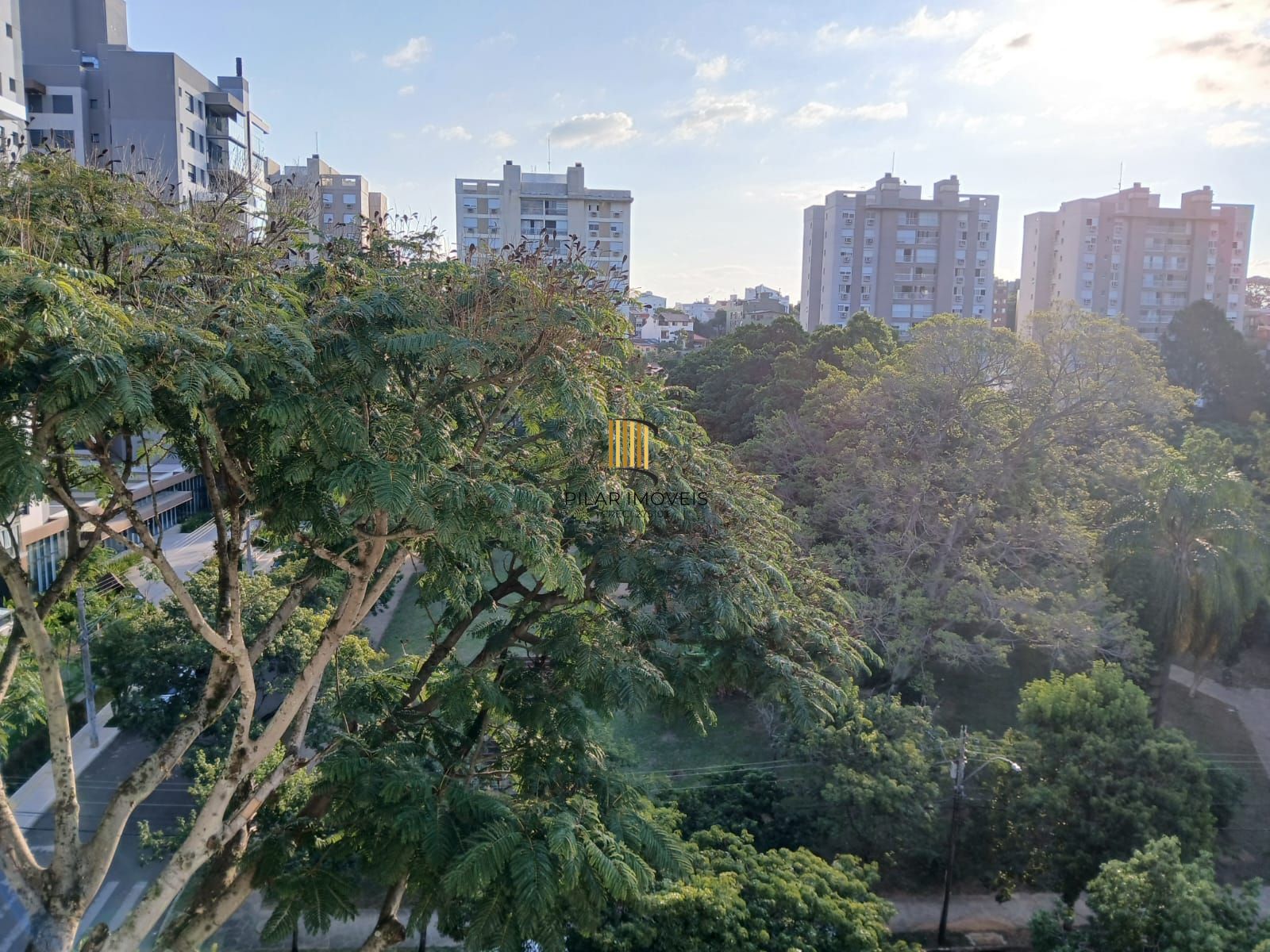 Apartamento com 3 quartos(1 suíte) e 1 vaga de garagem no Bairro Jardim Lindóia