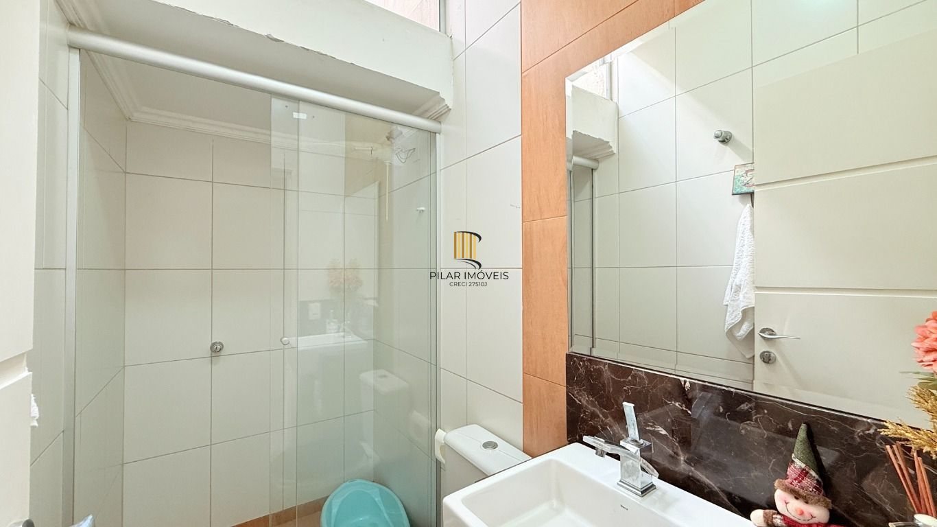 Apartamento de 3 dormitórios e 2 vagas de garagem em cachoeirinha.