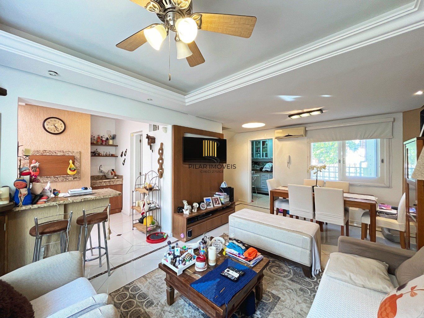 Casa com 3 quartos e 2 vagas em condomínio fechado no bairro Tristeza