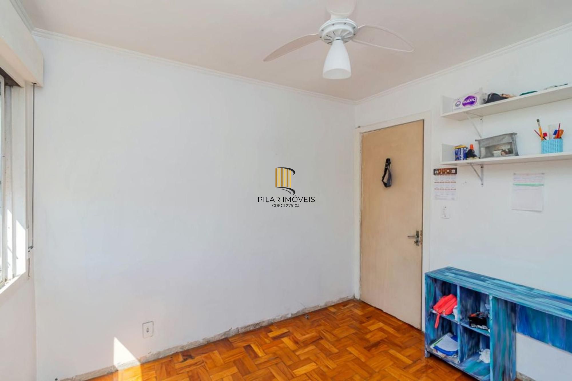 Apartamento com 2 quartos, elevador semi mobiliado no bairro Floresta.