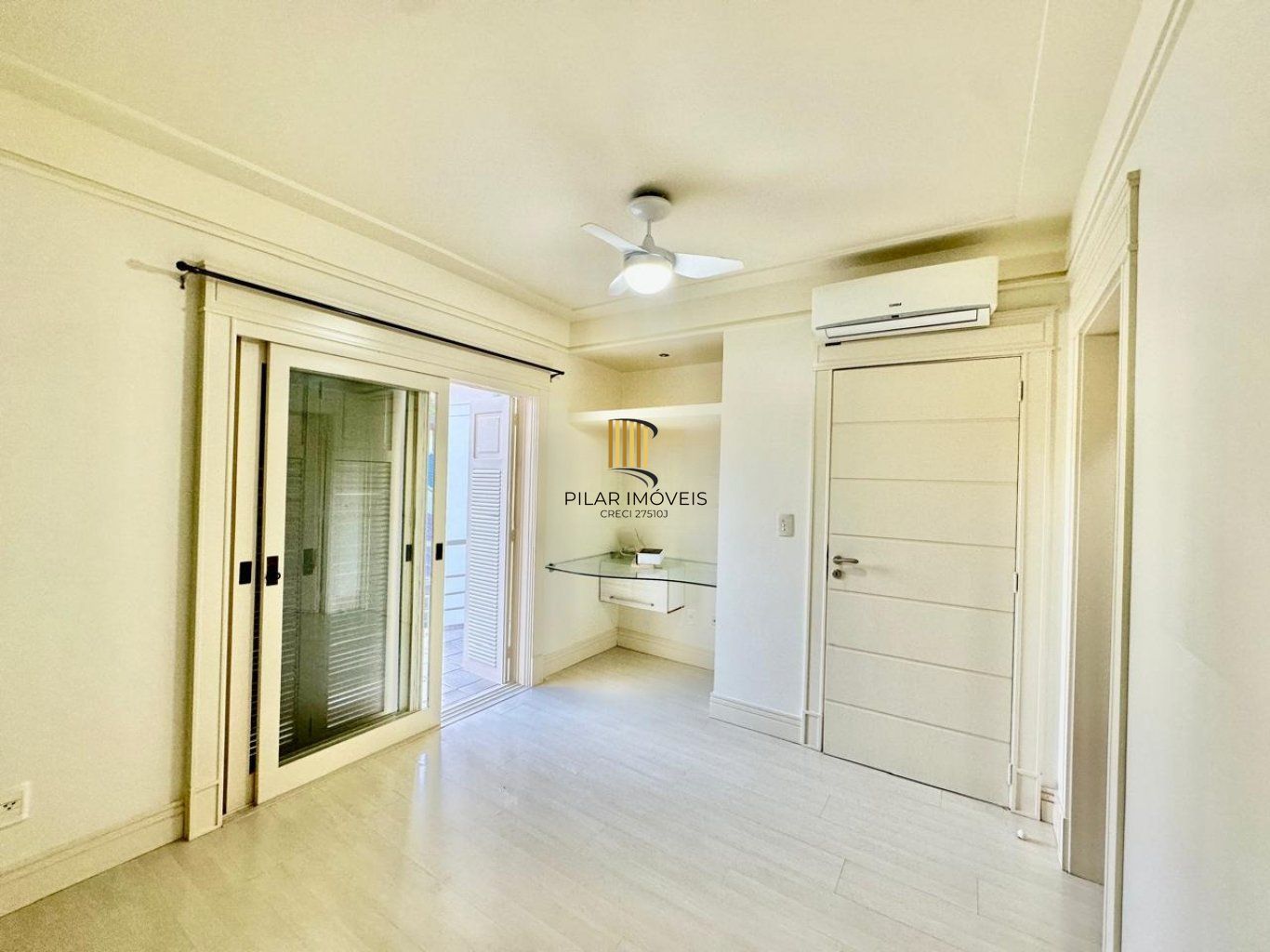 Casa de 3 dormitórios, 2 vagas de garagem em Canoas