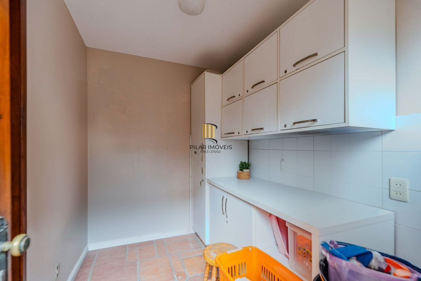 Casa com 3 quartos e 4 vagas no Bairro Vila Ipiranga