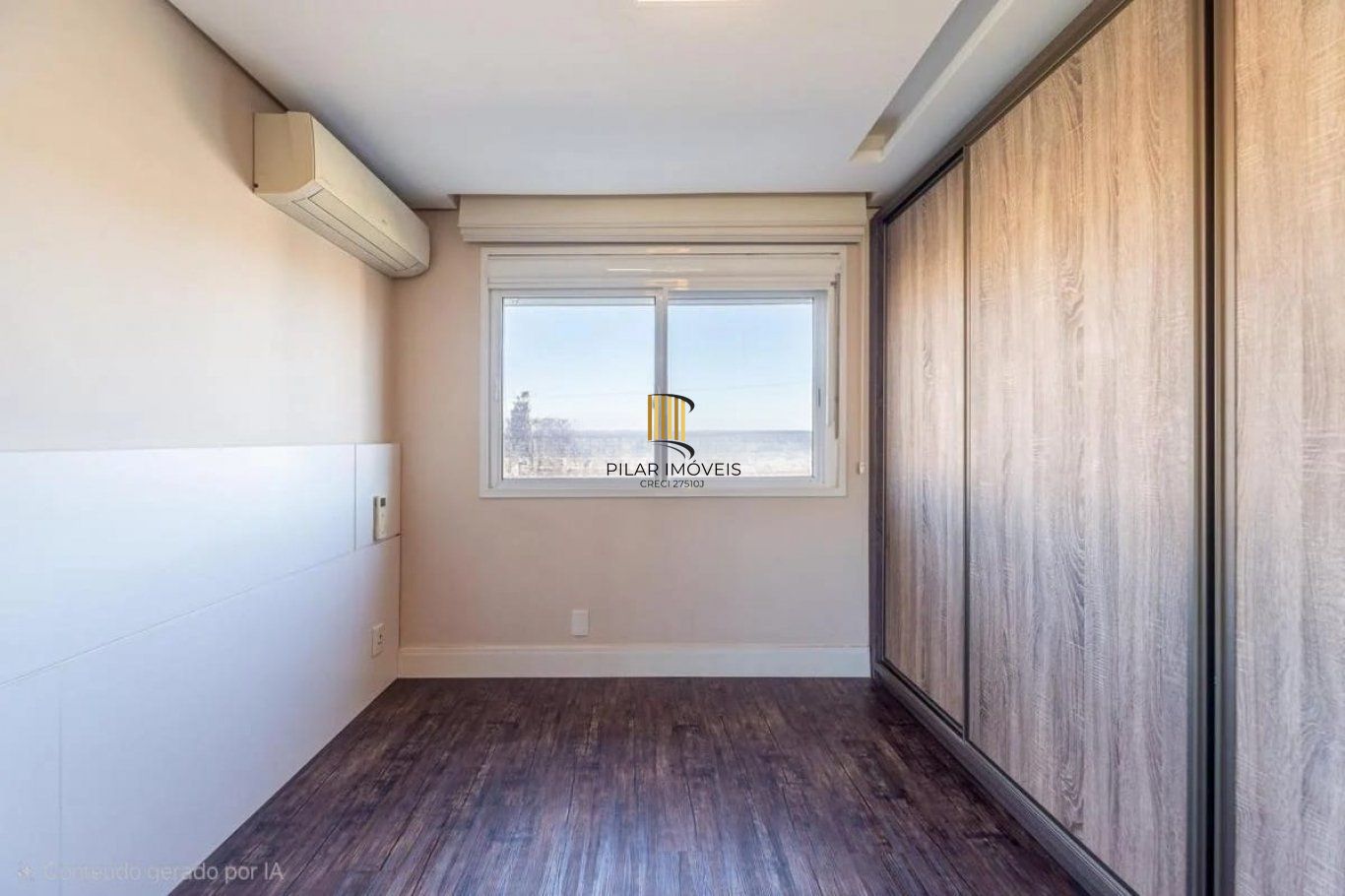 Apartamento 2 Dormitórios, Suíte, 2 vagas e elevador no Passo da Areia