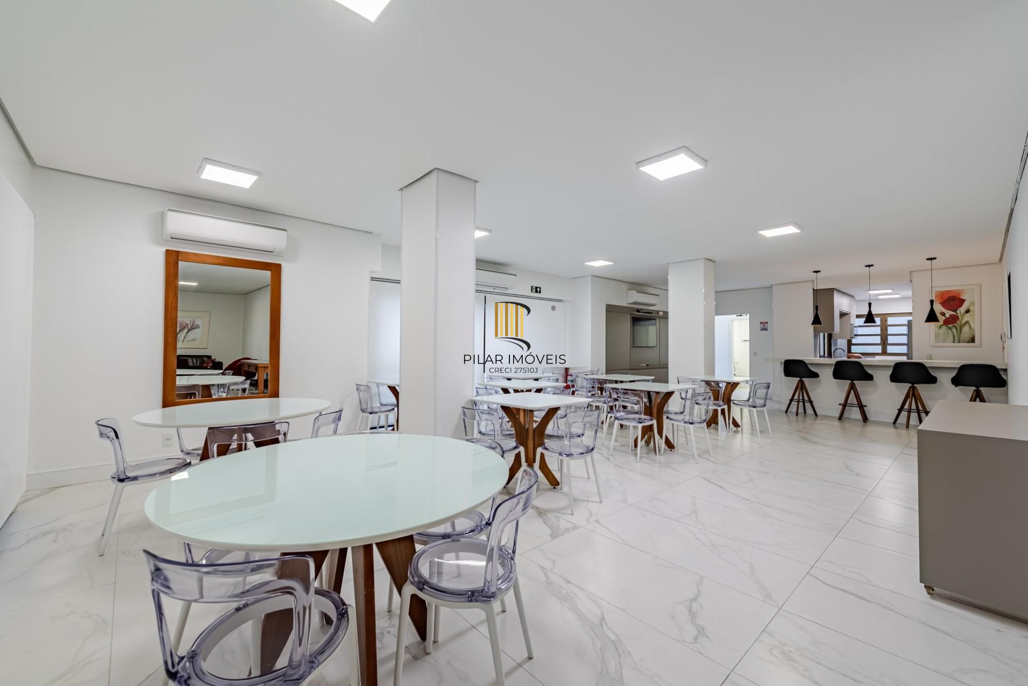 Apartamento de 3 dormitórios no bairro Menino Deus
