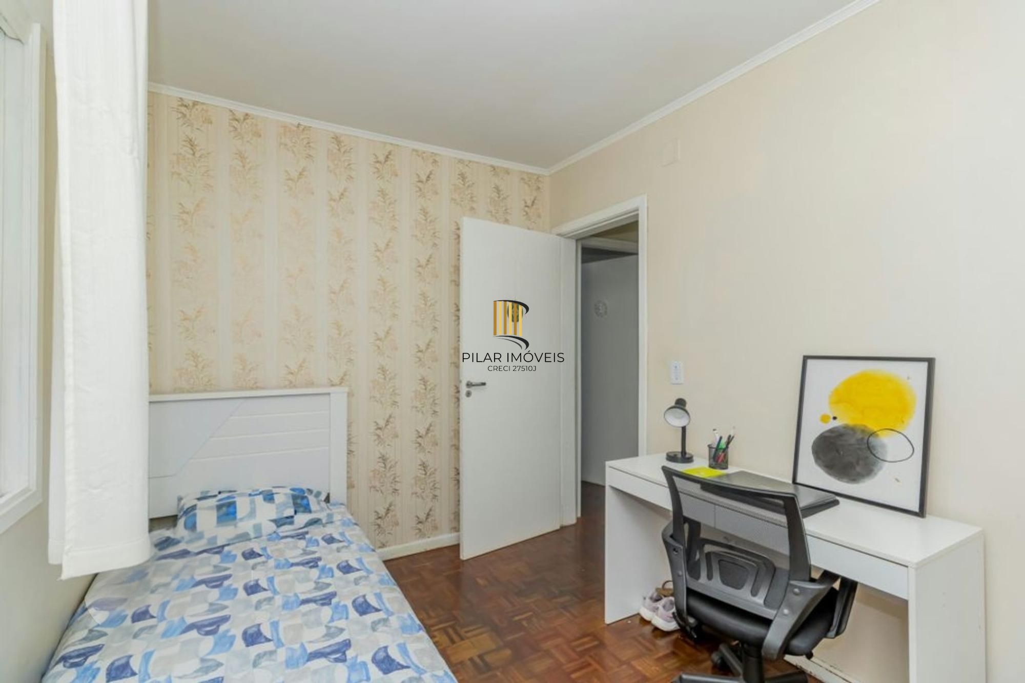 Apartamento com 3 dormitórios no Bairro Passo Da Areia