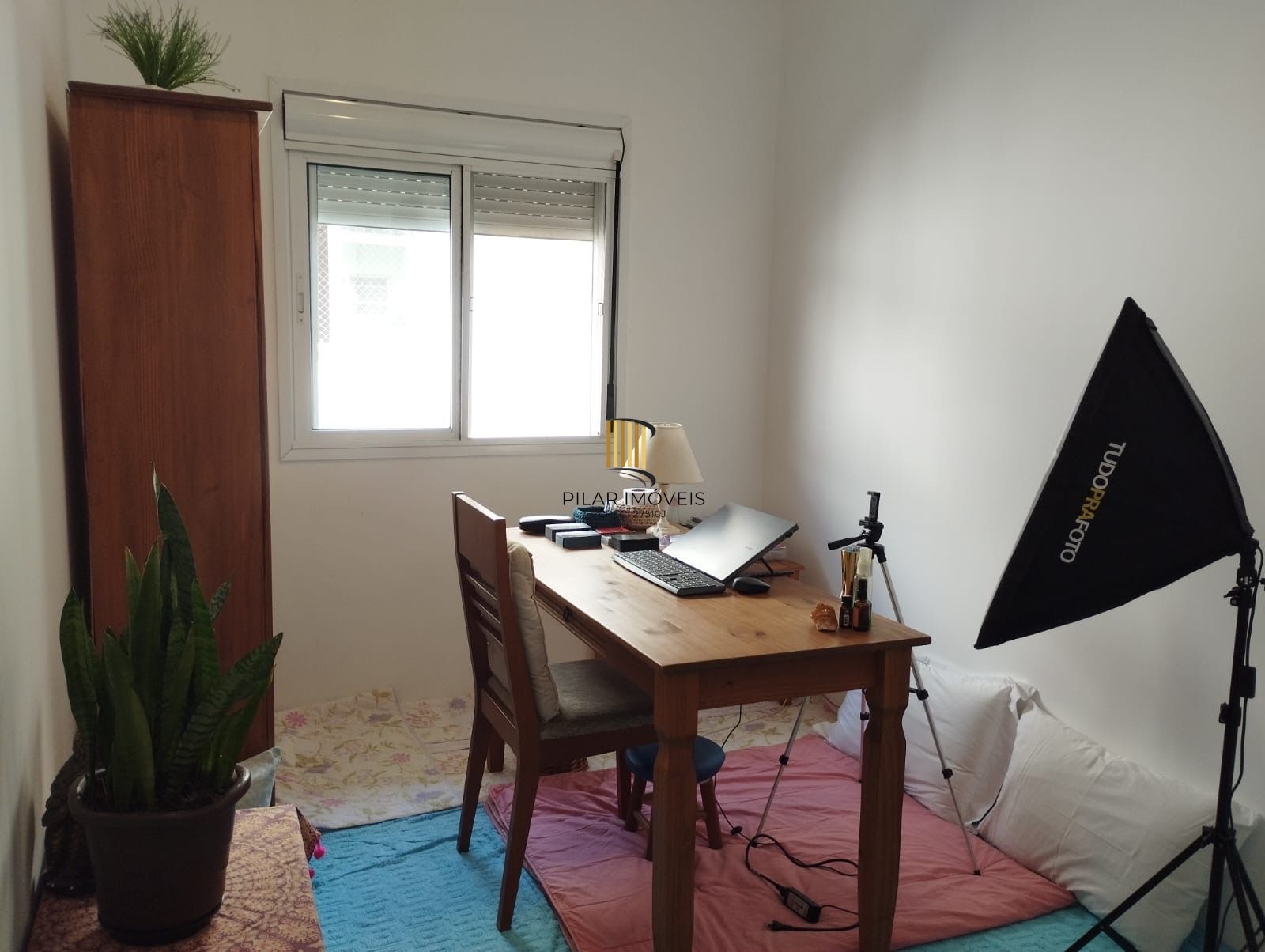 Casa Sobrado semi mobiliada com 2 dormitórios Avenida Juca Batista 115m2