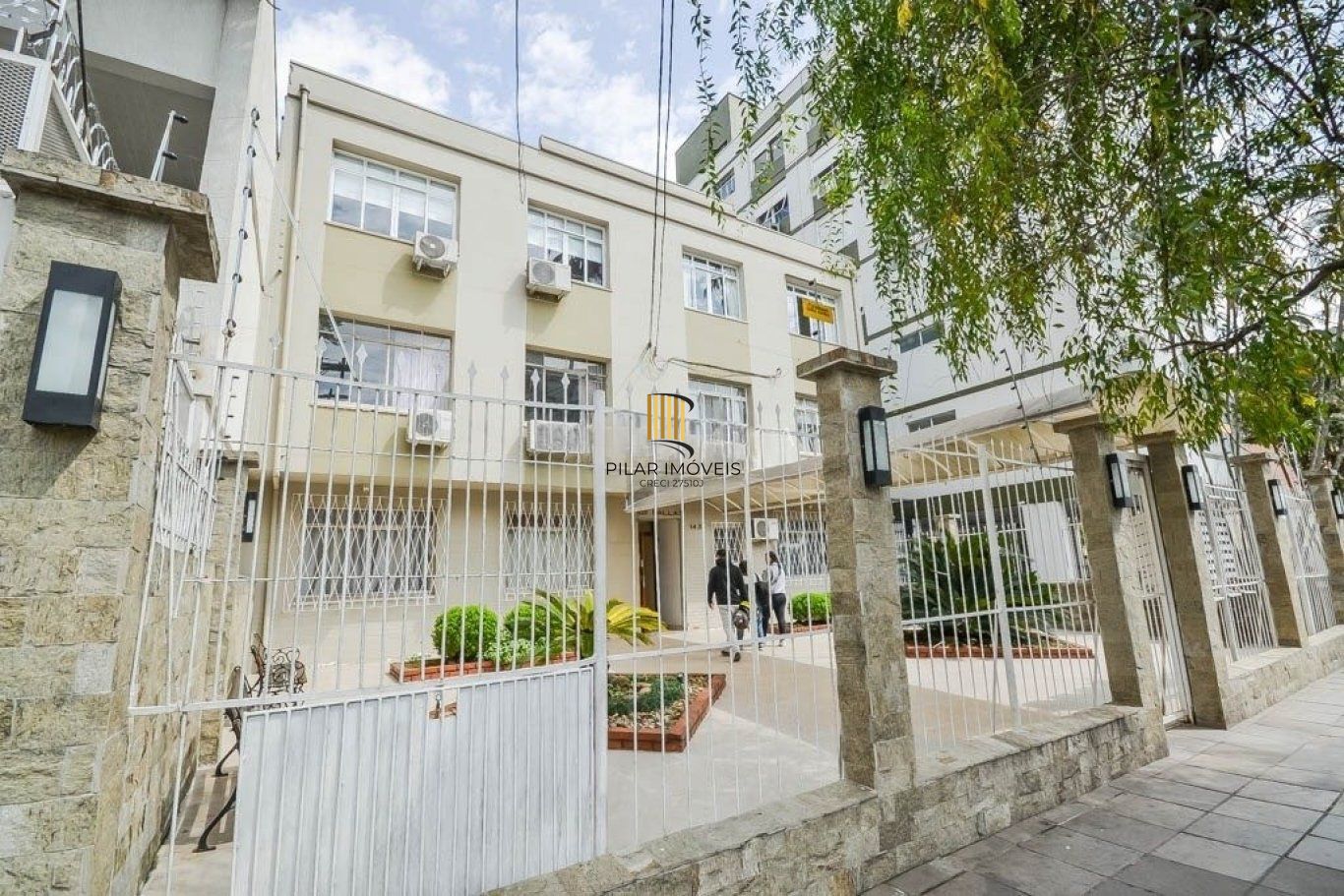 Apartamento à venda com 2 dormitórios 69 m² no Bairro Menino Deus