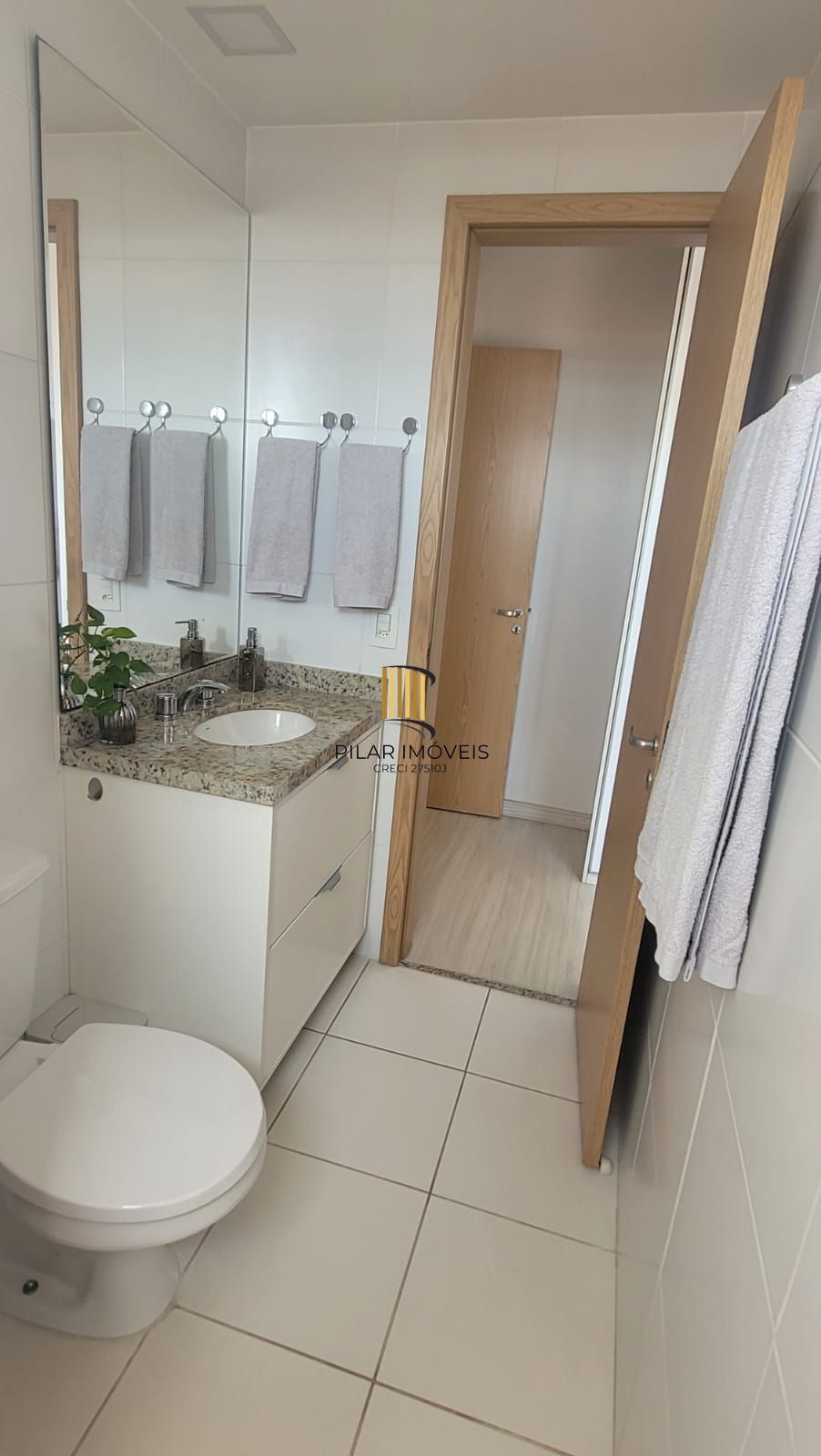 Apartamento mobiliado de 2 quartos, elevador e 1 vaga Jardim Lindóia