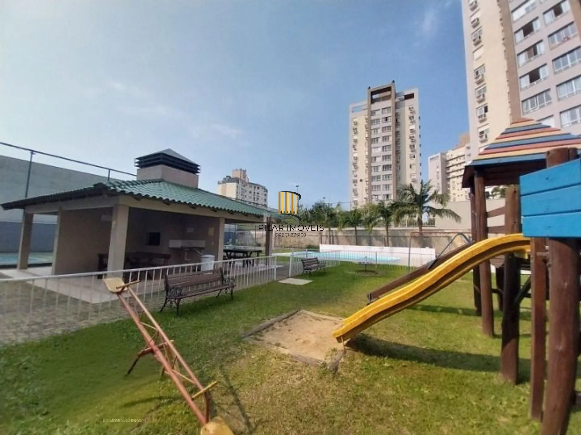 Apartamento de 3 dormitórios, elevador e 1 vaga de garagem em Canoas.