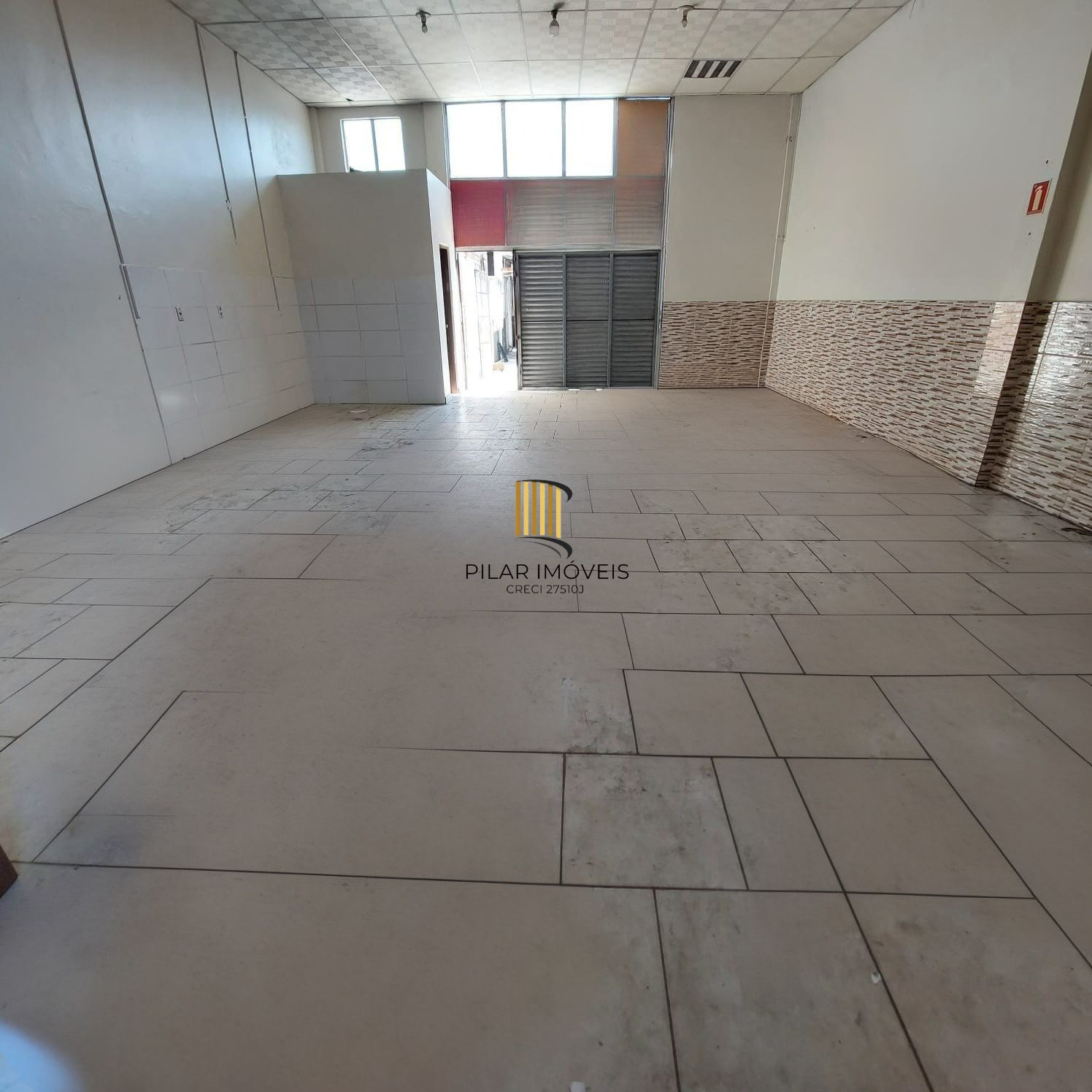Pavilhão comercial à venda 329m² na Av Baltazar - Rubem Berta