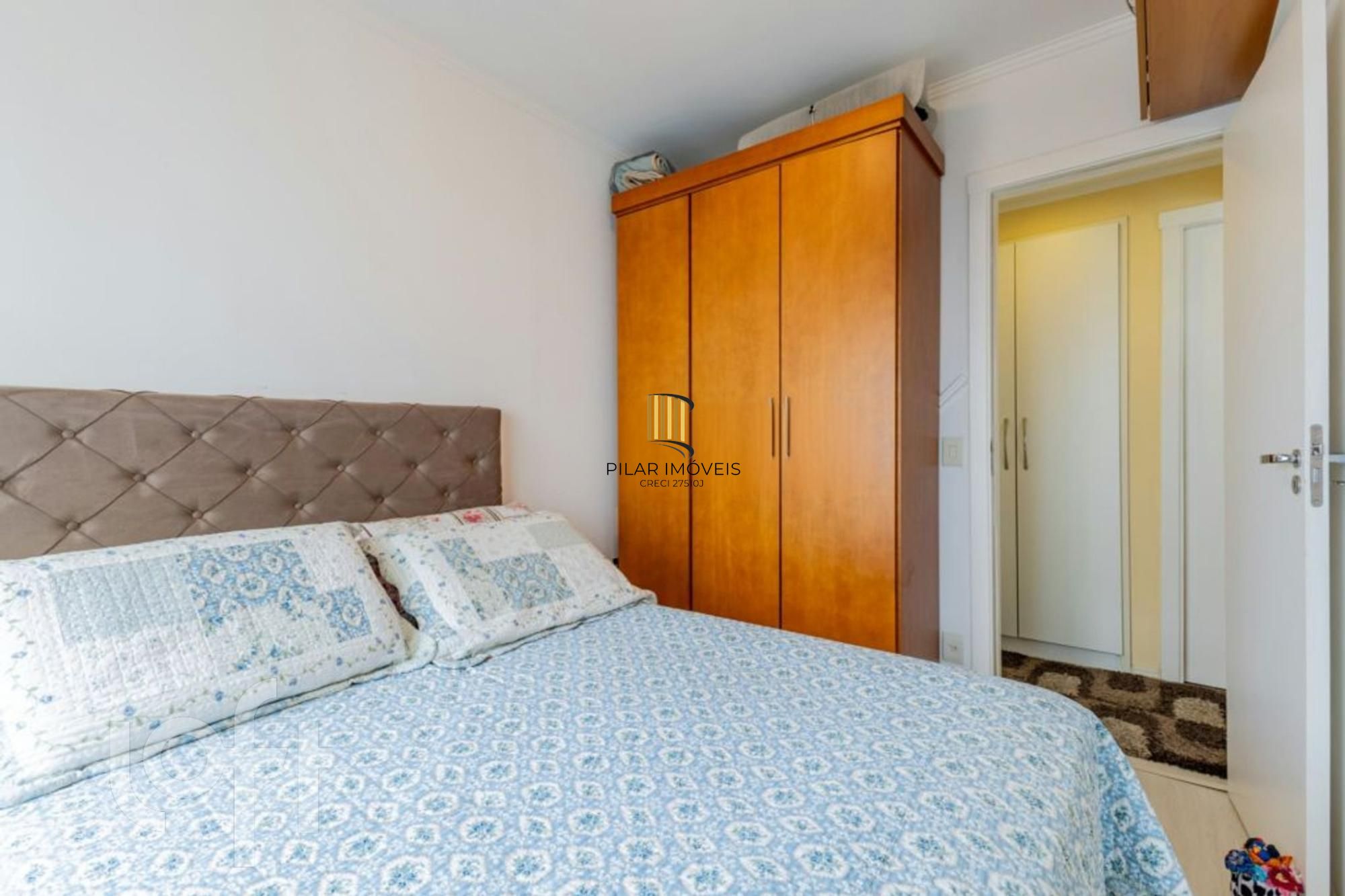 Apartamento de 3 quartos,suíte,elevador e 1 vaga no bairro Vila Ipiranga.