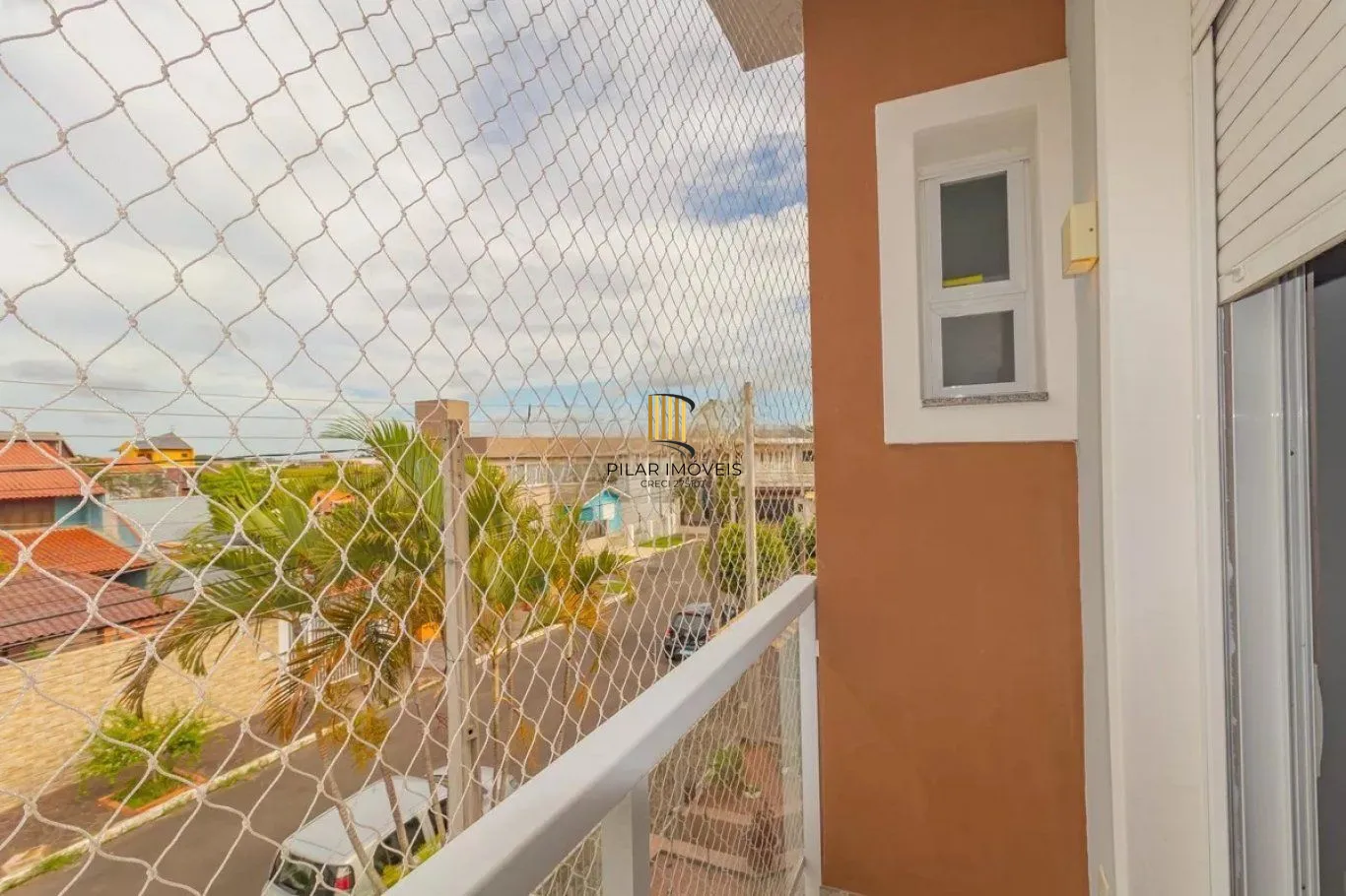 Casa de 3 dormitórios e 3 vagas de garagem em Canoas.
