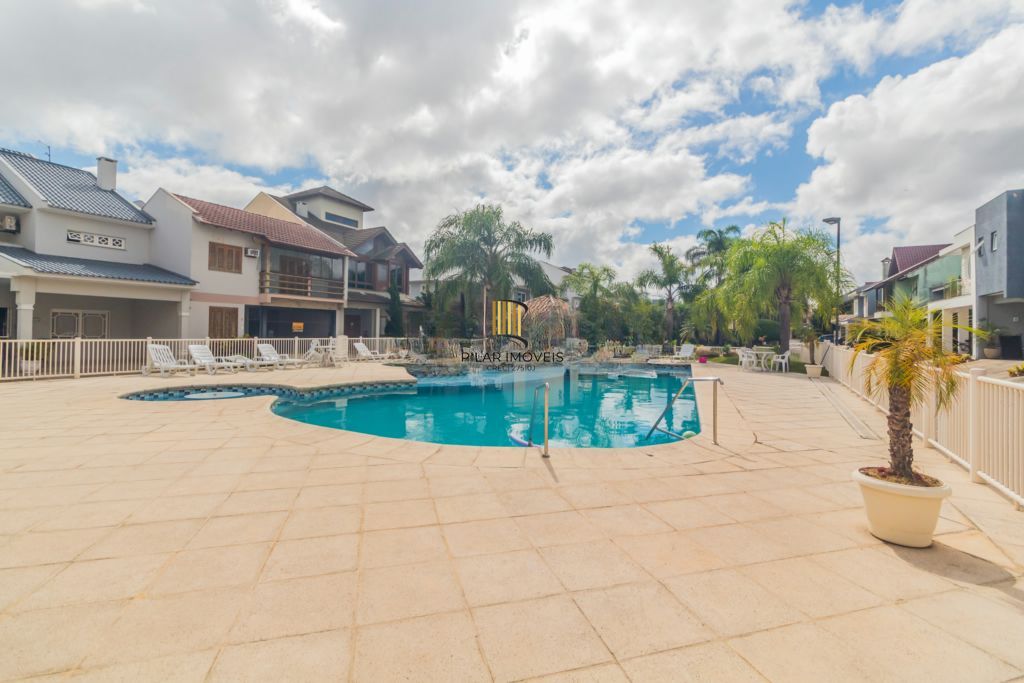 Casa em Condomínio com 3 quartos, 1 suíte e 288m² à venda no Ecoville.