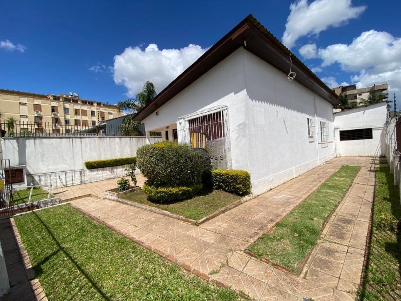 Casa com 2 quartos e 3 vagas no bairro Nossa Senhora das Graças