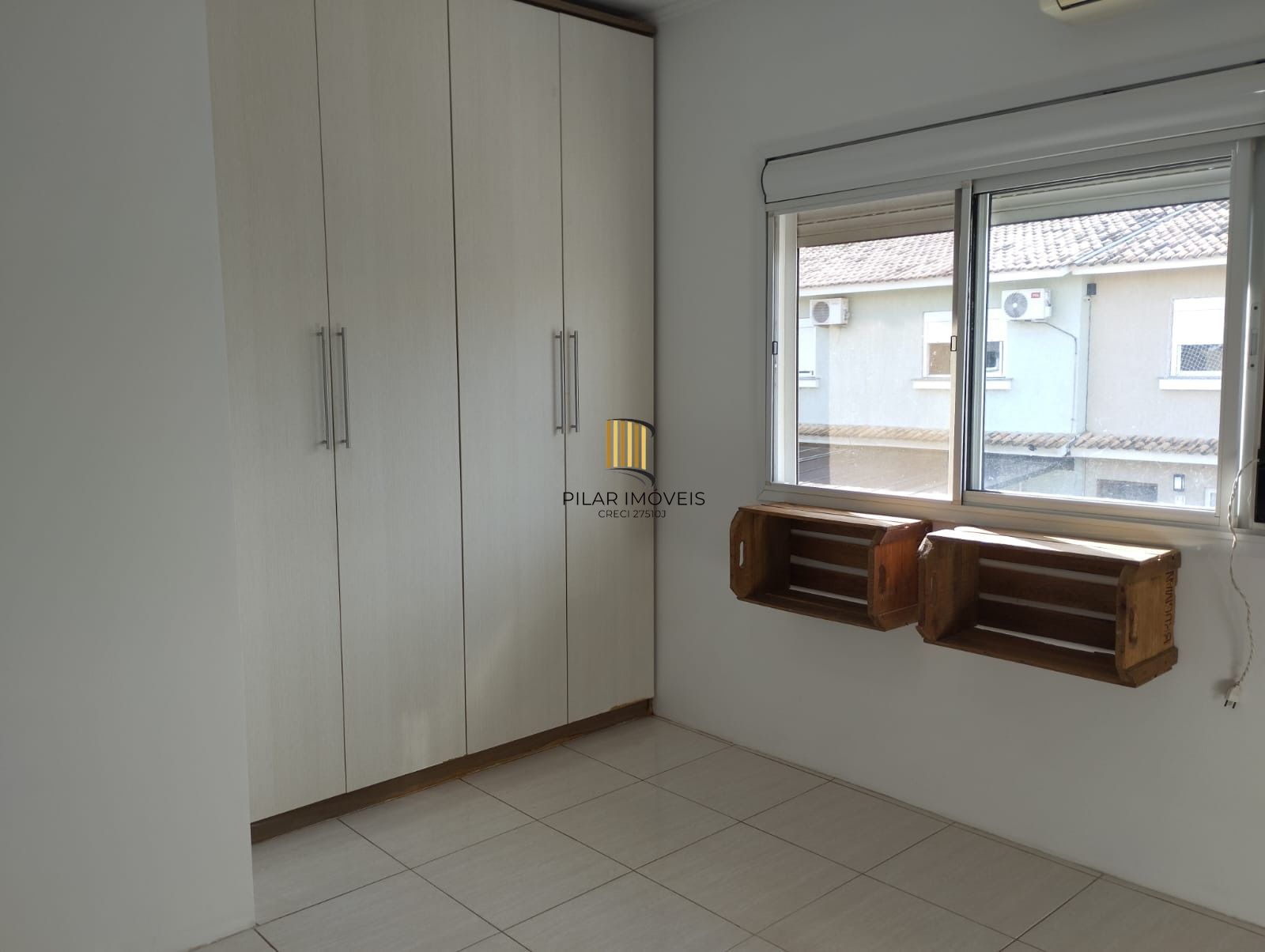 Casa Sobrado semi mobiliada com 2 dormitórios Avenida Juca Batista 115m2