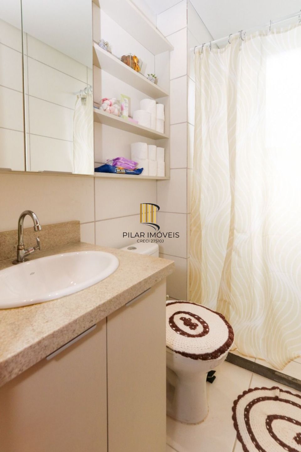 Apartamento com 2 quartos, 1 vaga e elevador no bairro Estancia Velha em Canoas