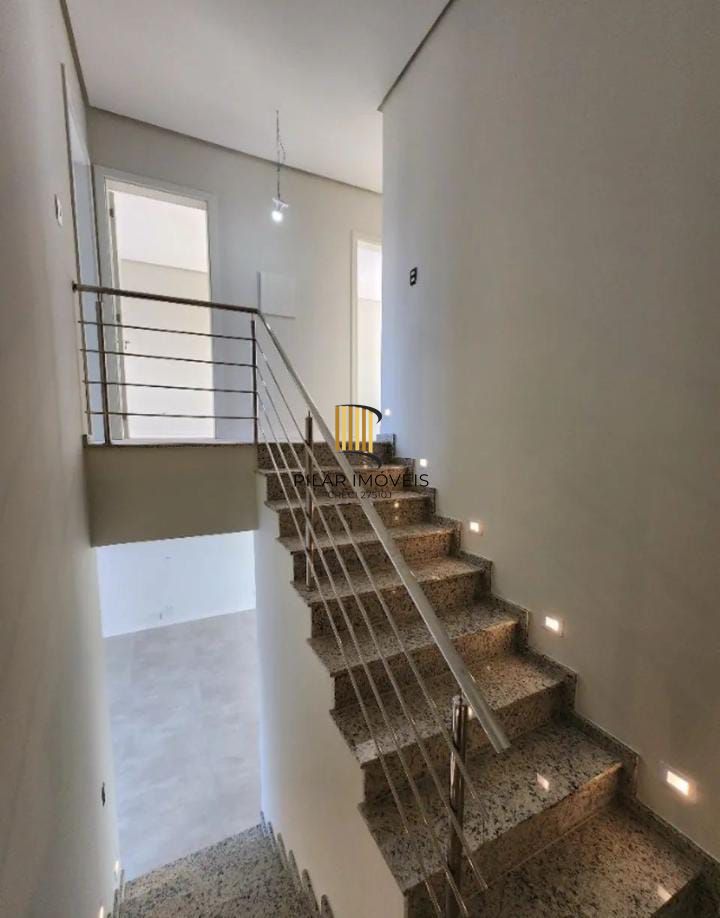 Casa Duplex Nova com 3 suítes no Mont Serrat em Canoas