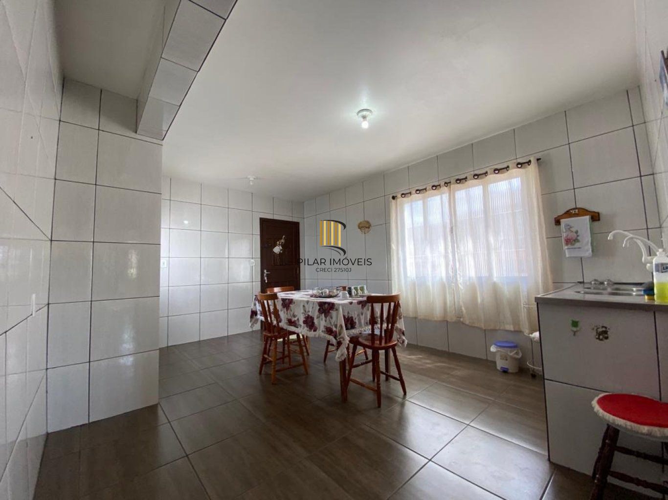 Casa com 2 quartos e 3 vagas no bairro Nossa Senhora das Graças