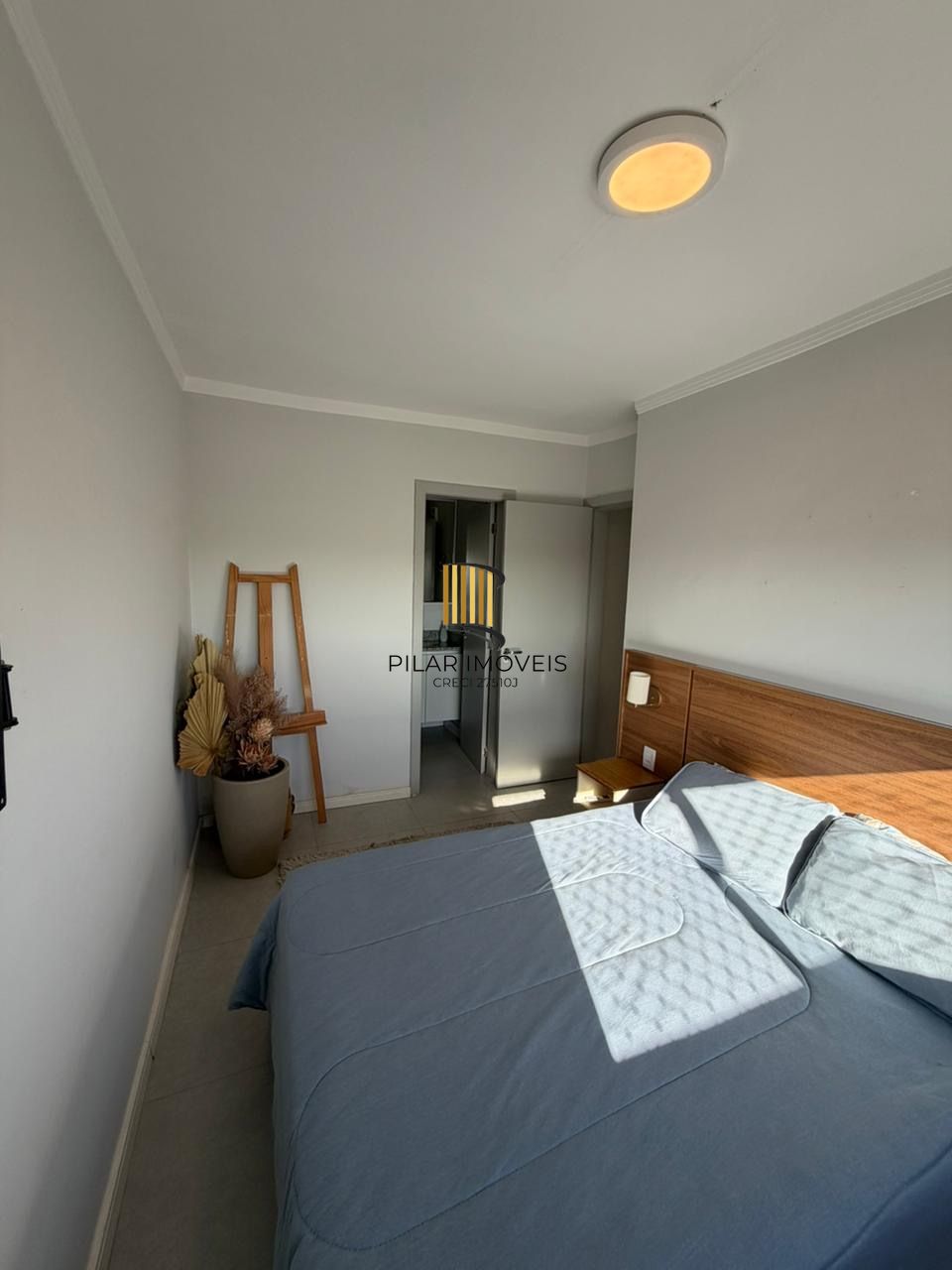 Apartamento com 2 quartos e 1 vaga de garagem no Bairro Sarandí