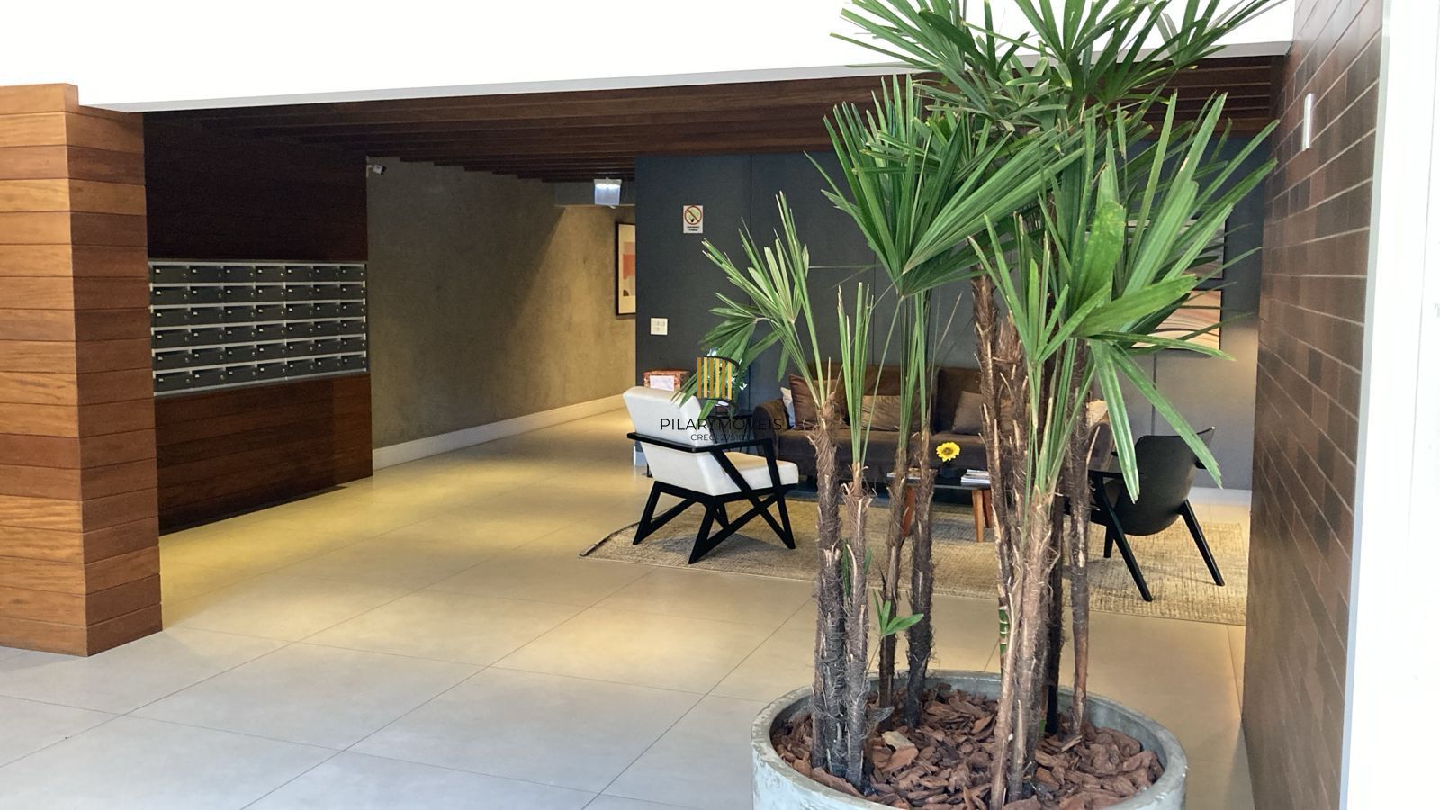 Apartamento térreo garden com 1 dormitório, 1 suíte, 1 vaga de garagem