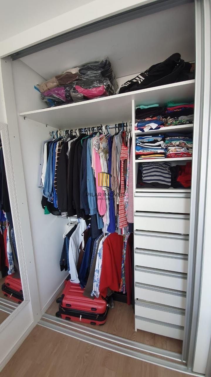 Apartamento de 2 quartos com 49 metros e 1 vaga de garagem andar alto.