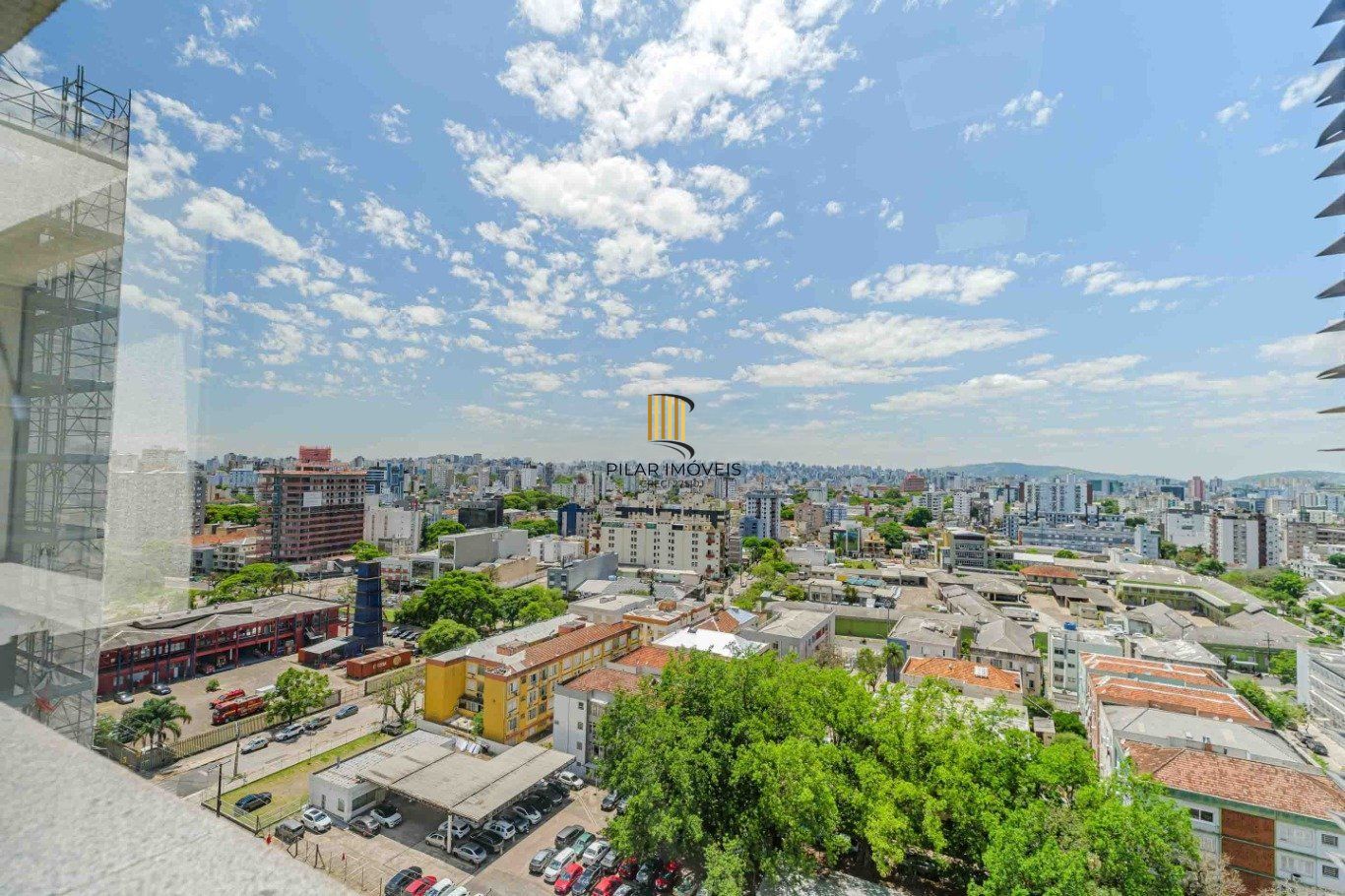 Sala comercial, 2 vagas, elevador e restaurante no bairro Praia de Belas