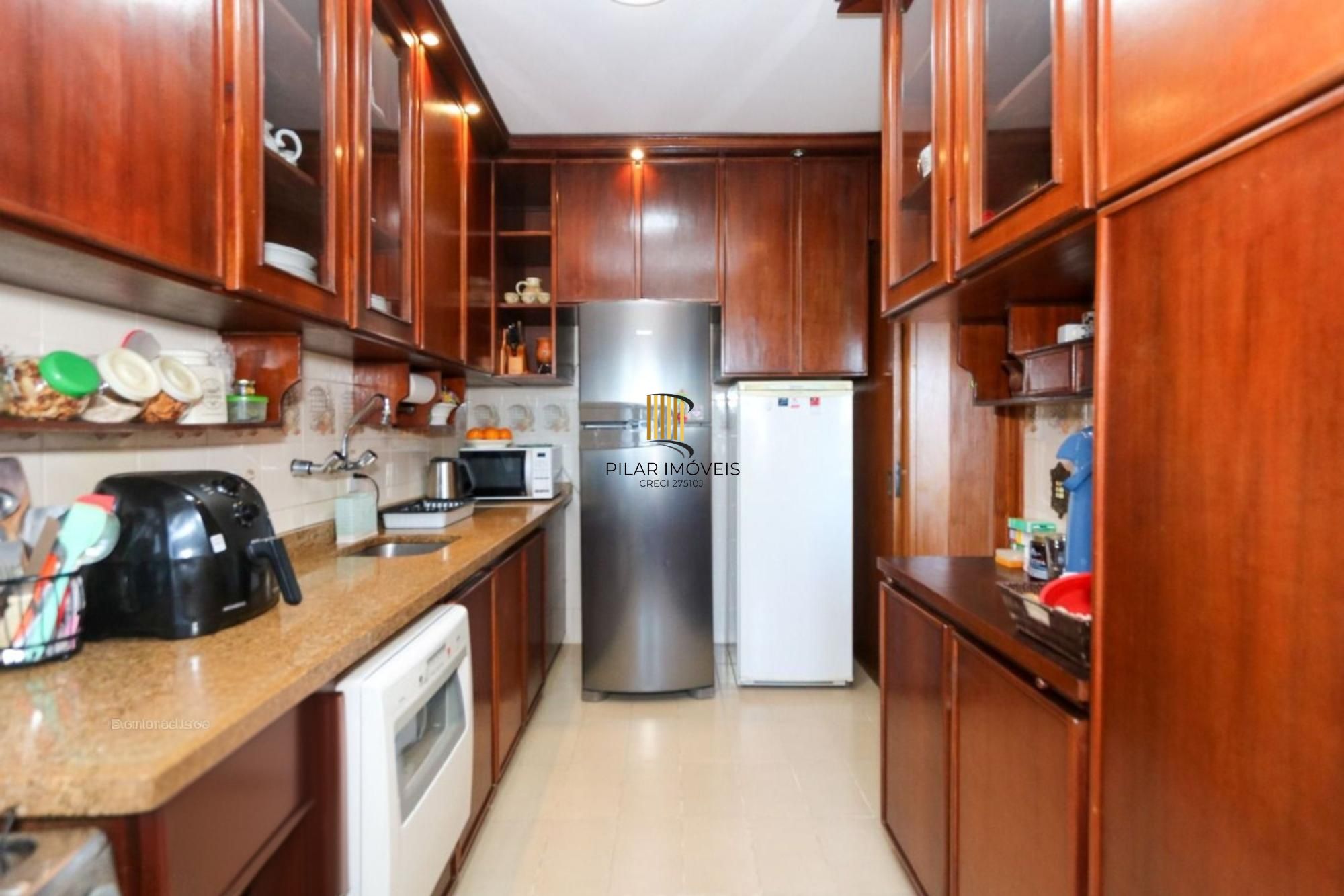 Apartamento 3 quartos, elevador e uma vaga de garagem em Canoas.