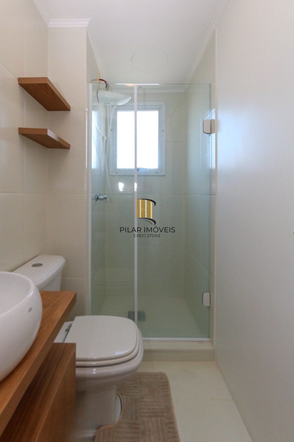 Apartamento com 3 quartos, com elevador e 1 vaga de garagem em Canoas.