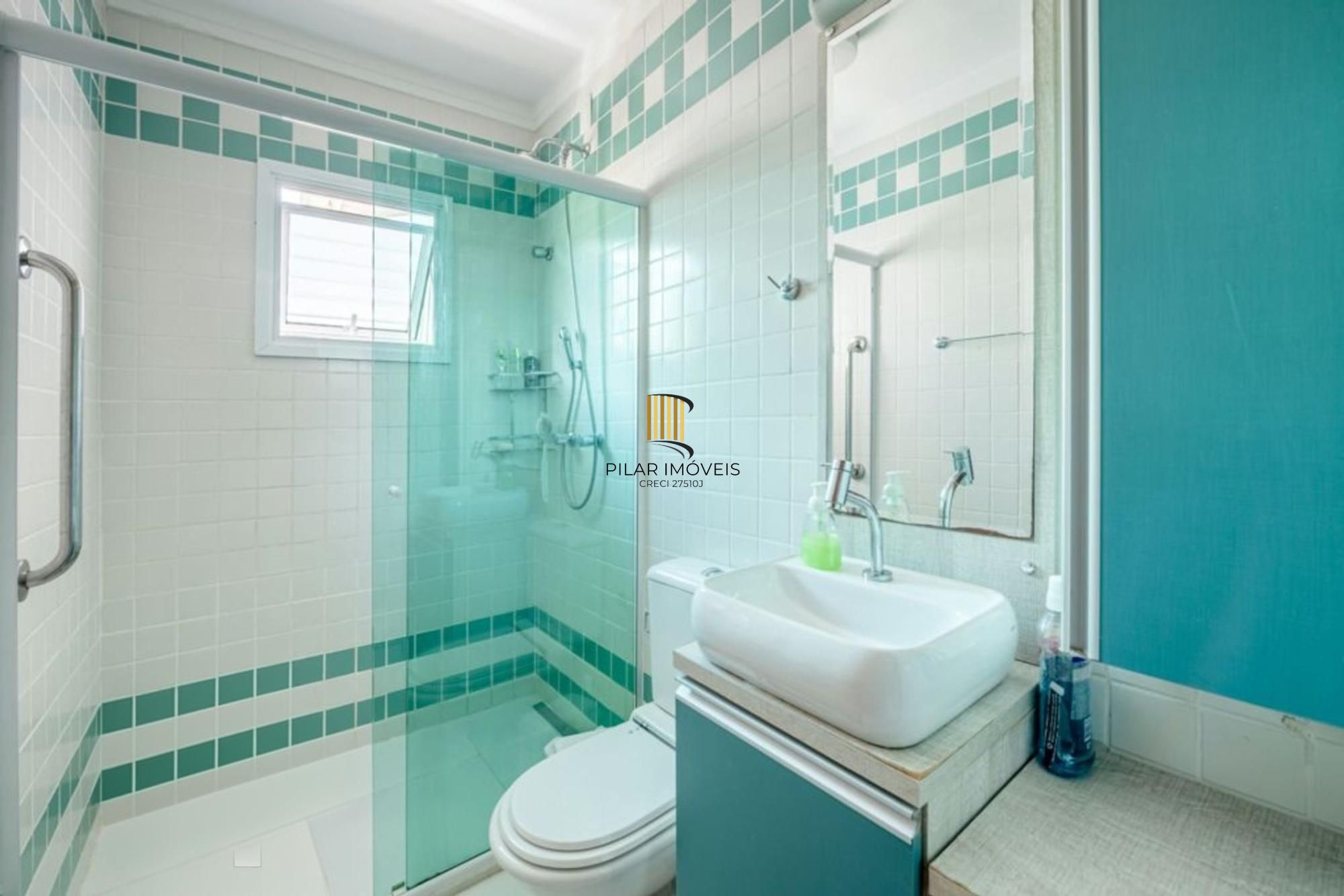 Casa 3 Dormitórios com Suíte e Piscina no Teresópolis