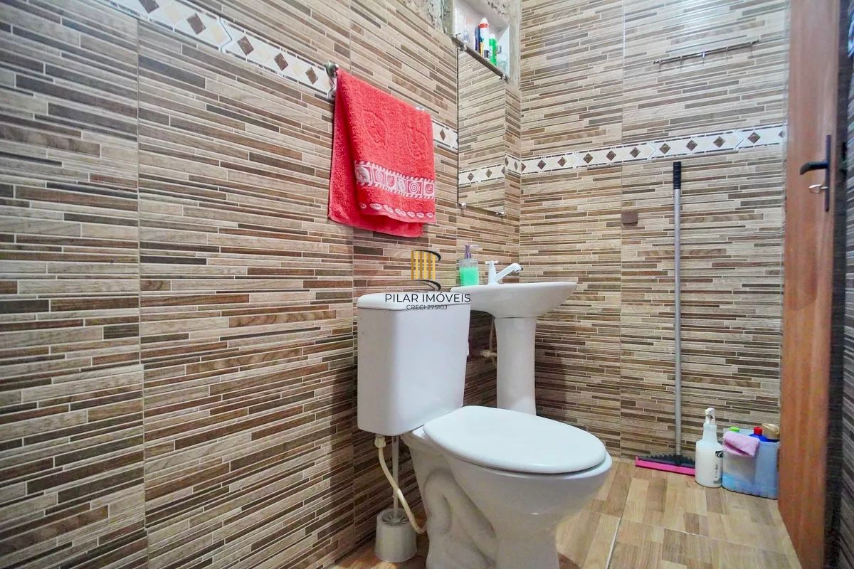 Casa à venda com 137m², 2 quartos, 2 banheiros e 2 vagas Vicentina São Leopoldo