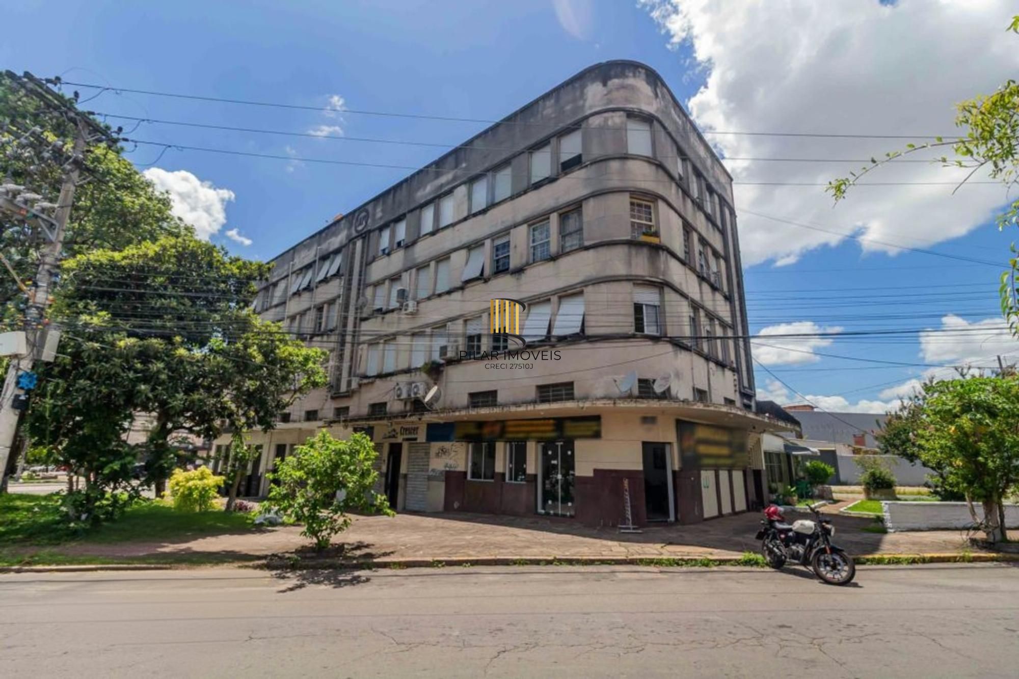 Apartamento semi mobiliado de 2 quartos no bairro Passo da Areia