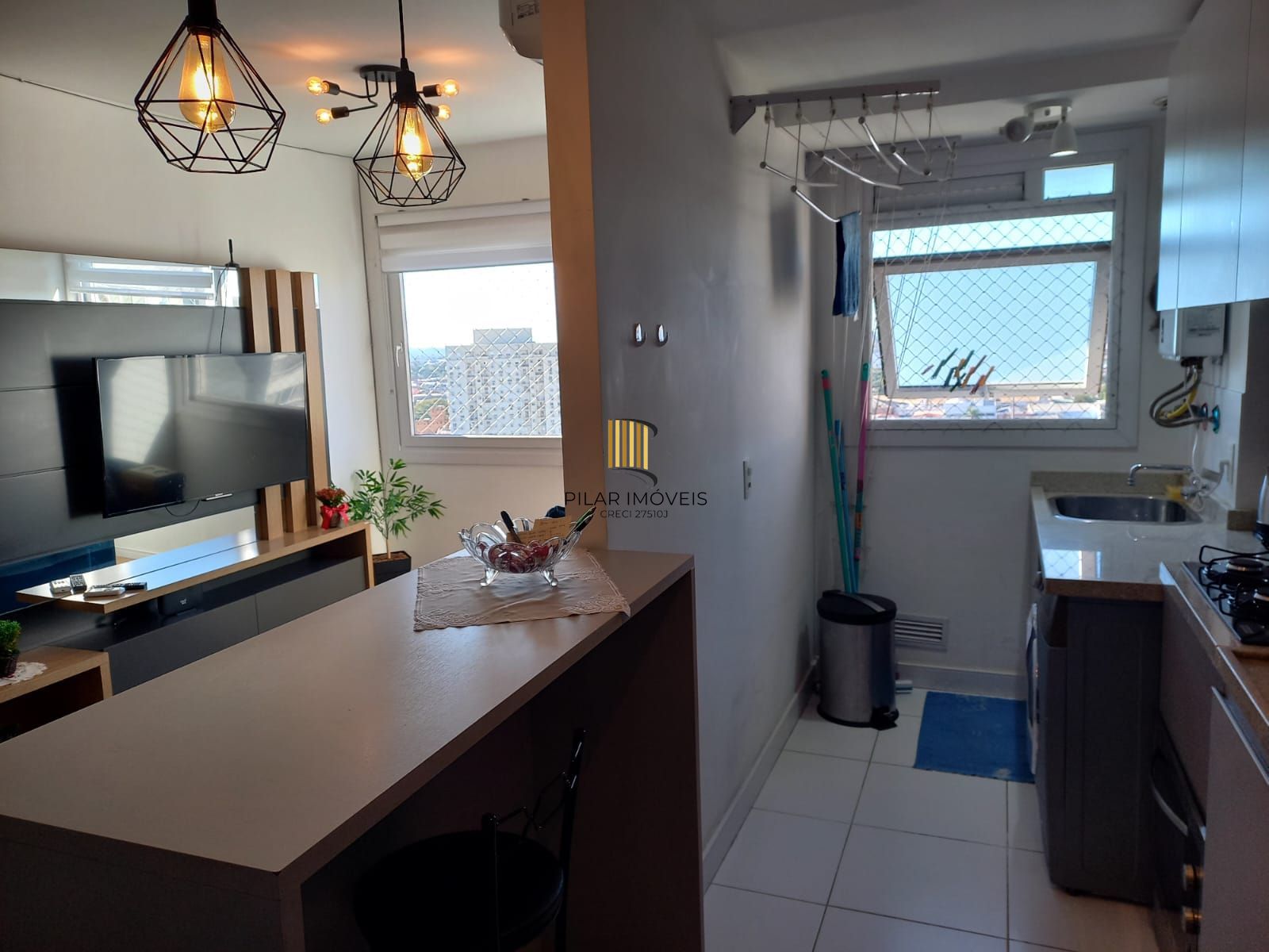 Apartamento de 2 dormitórios , 1 vaga coberta no bairro São Sebastião