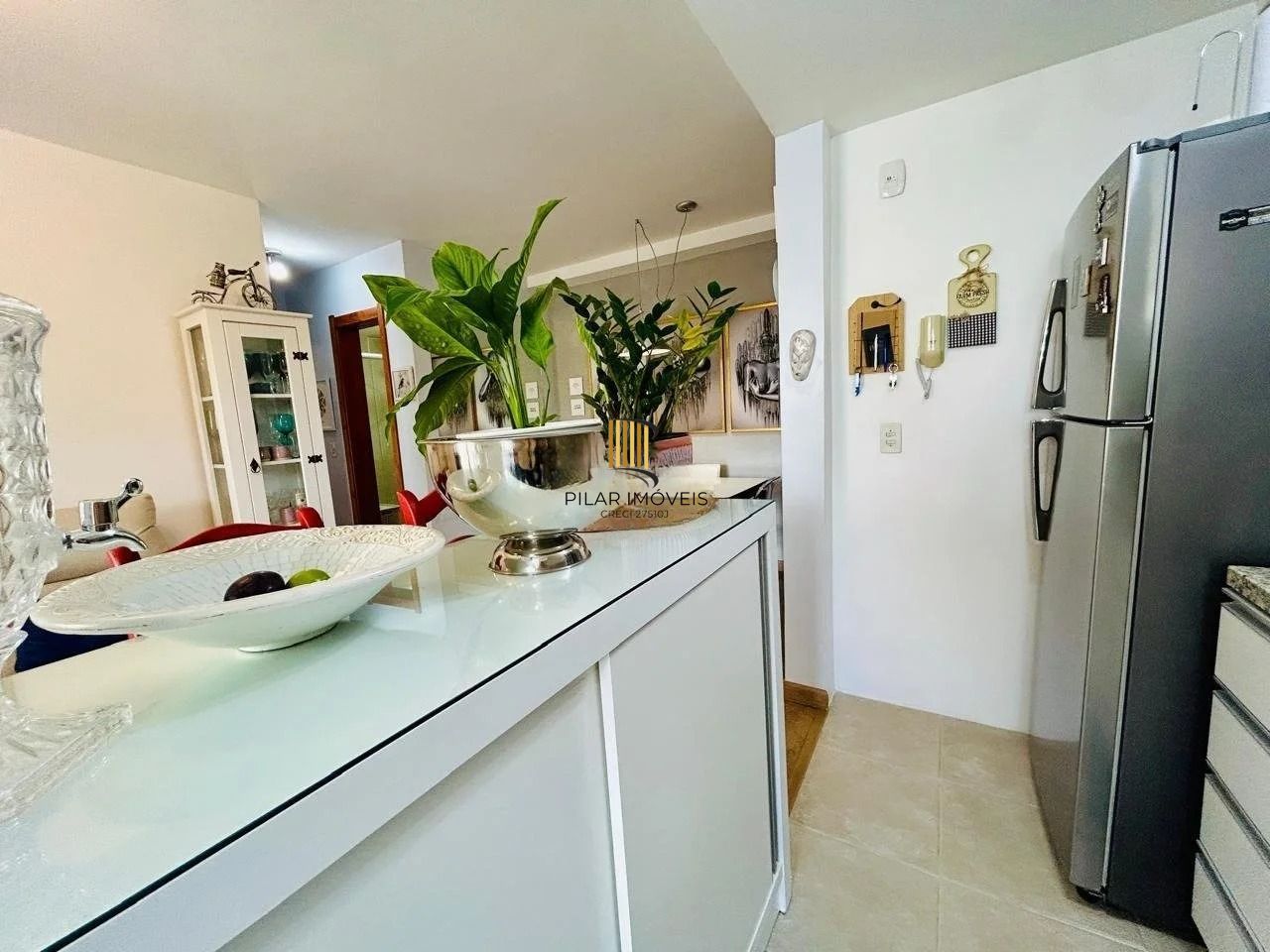 Apartamento 2 Dormitórios com Suíte, elevador e 2 Vagas no Alto Petrópolis