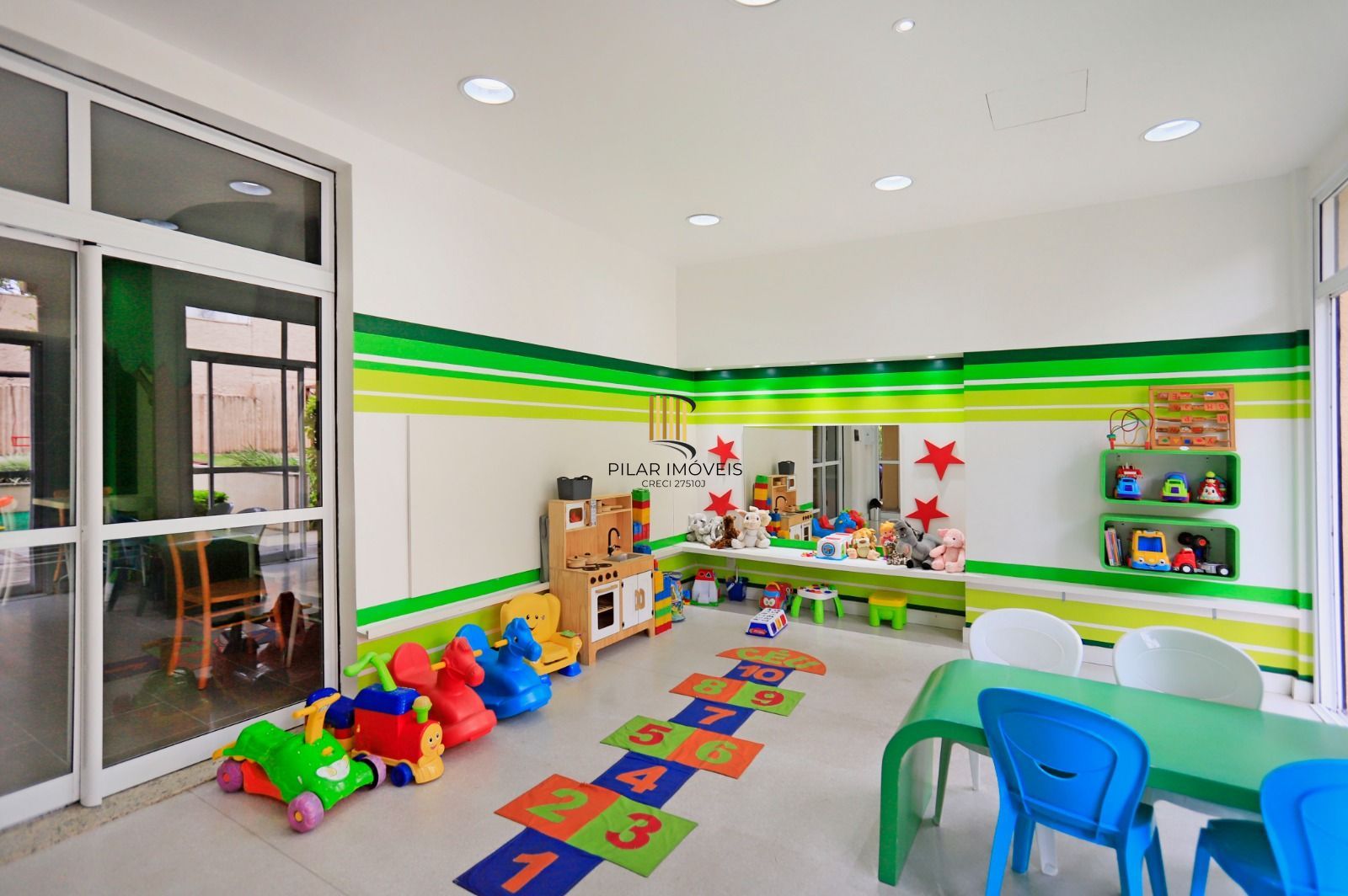 Apartamento de 2 dormitórios no bairro Jardim Lindóia